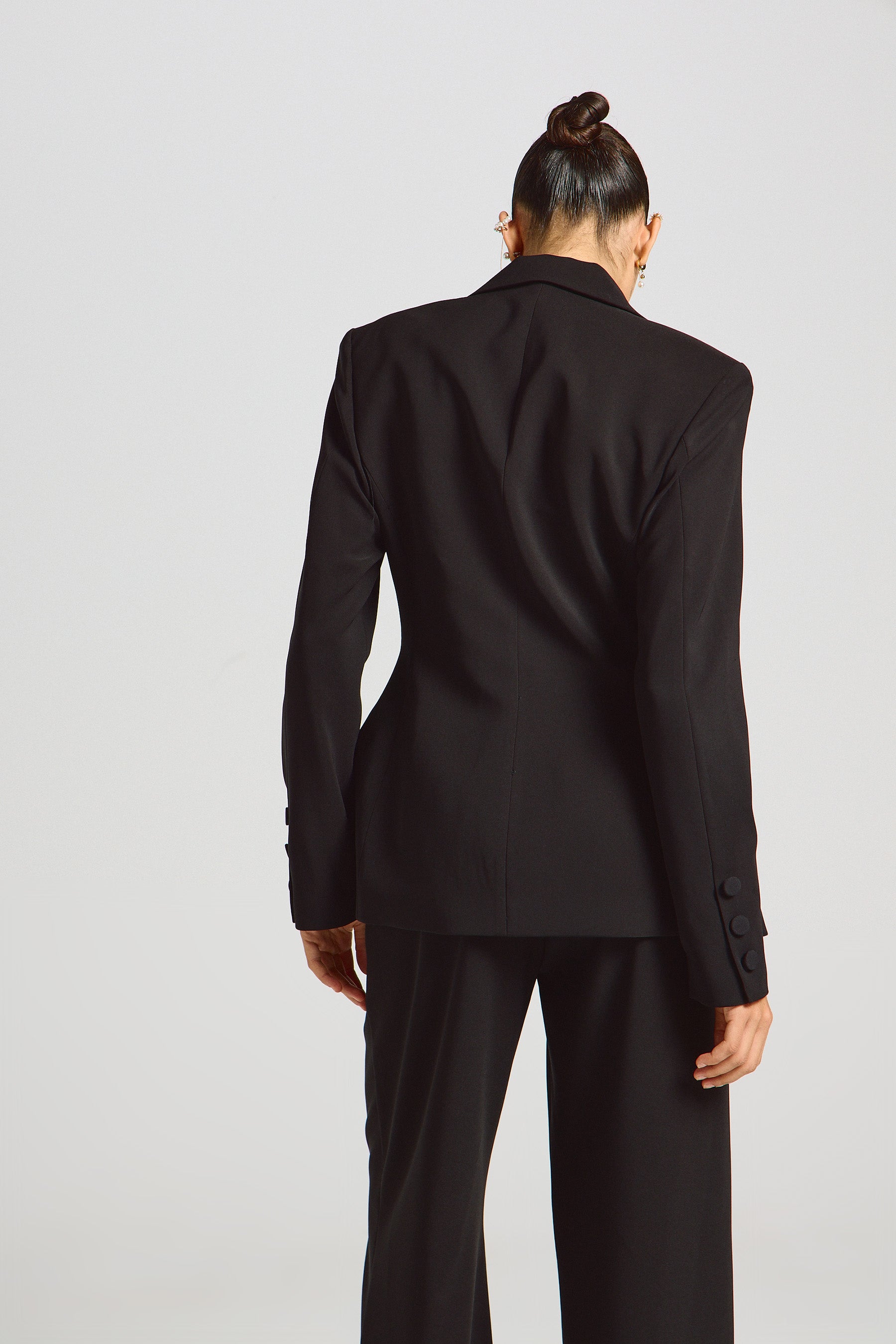 ג'קט מחוייט צמוד