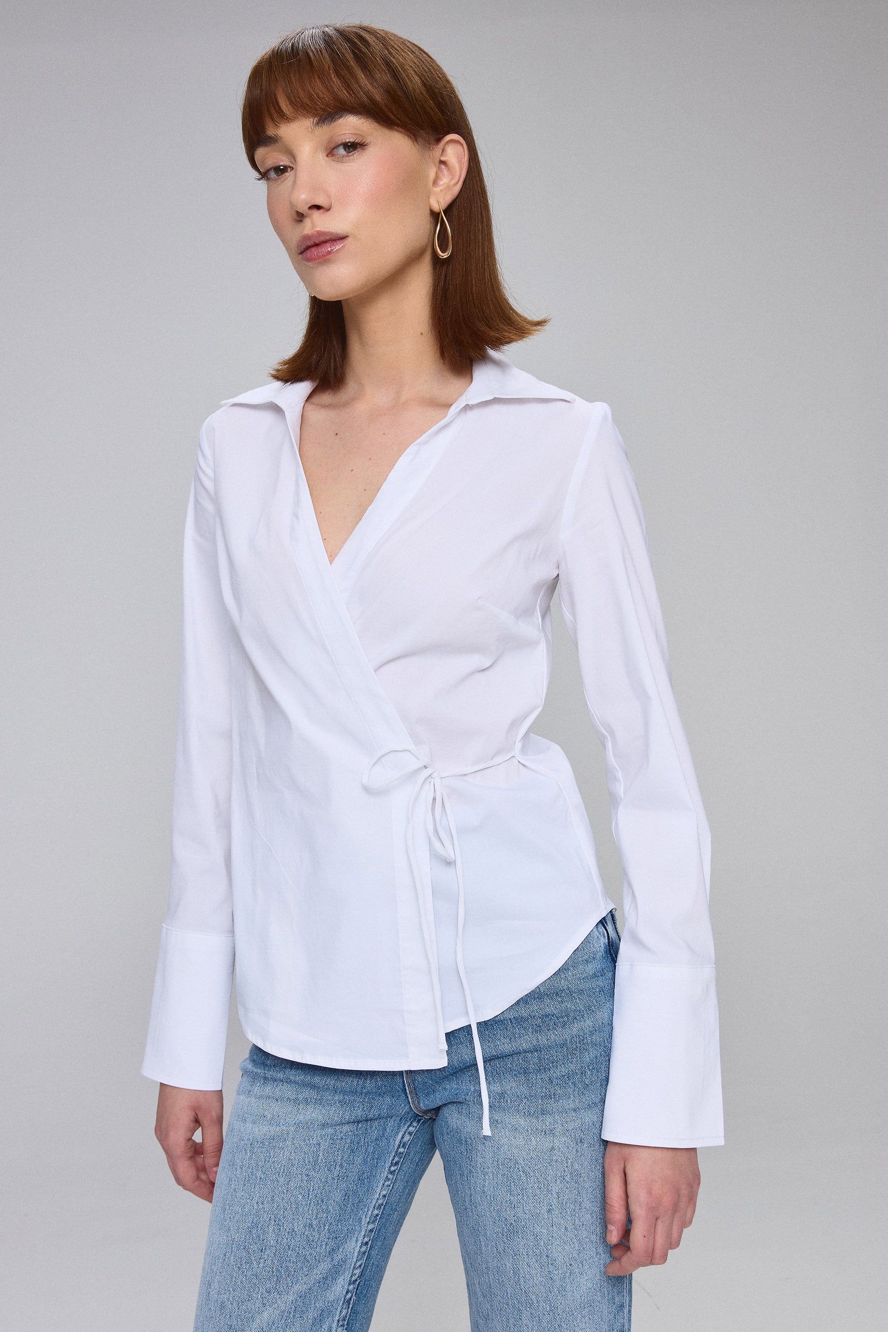 חולצת מעטפת נעומי