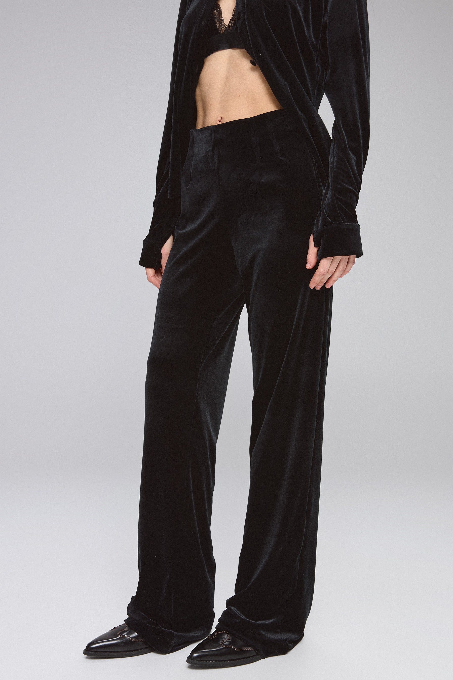 מכנסי קטיפה רחבים