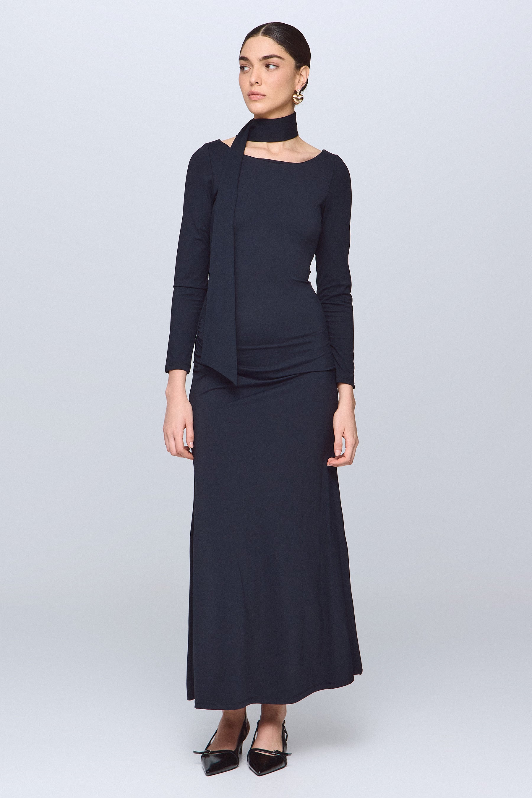 שמלת מקסי עם צעיף