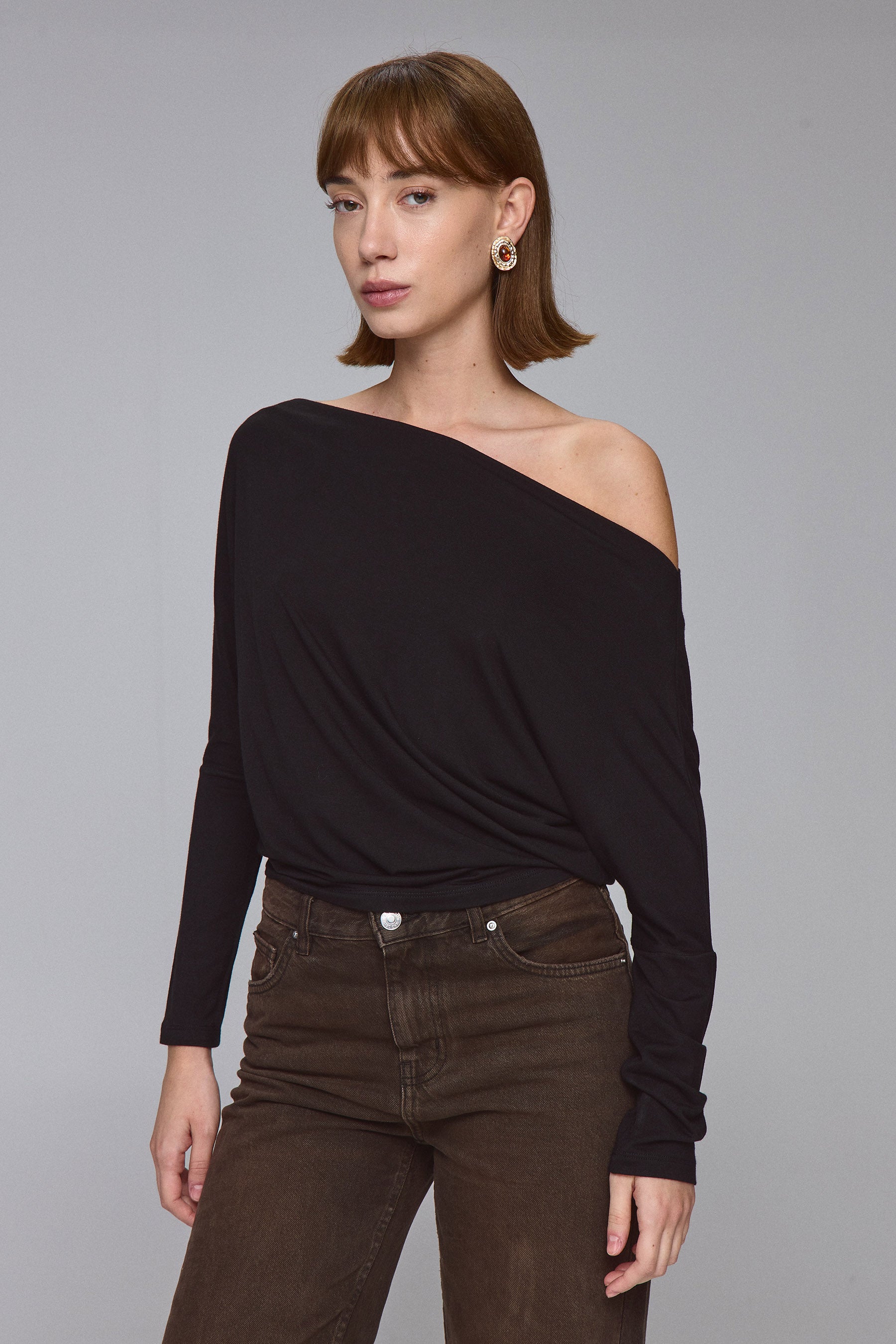 חולצת עטלף ארוכה