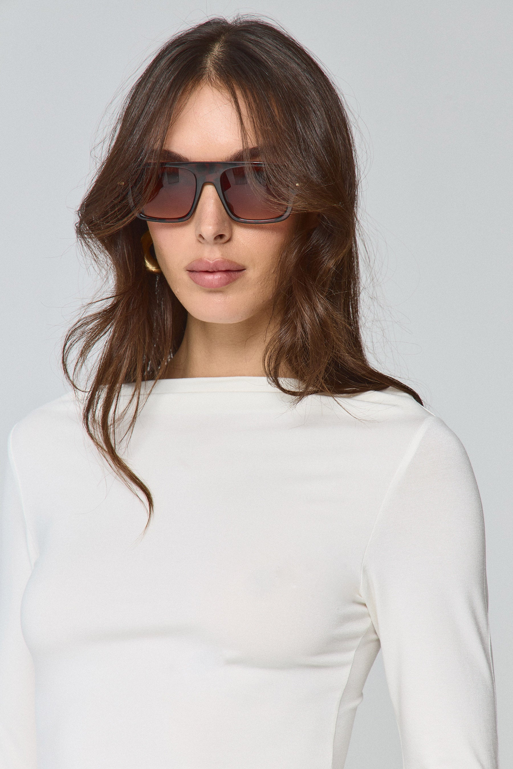 טוניקה עם סיומת א-סימטרית