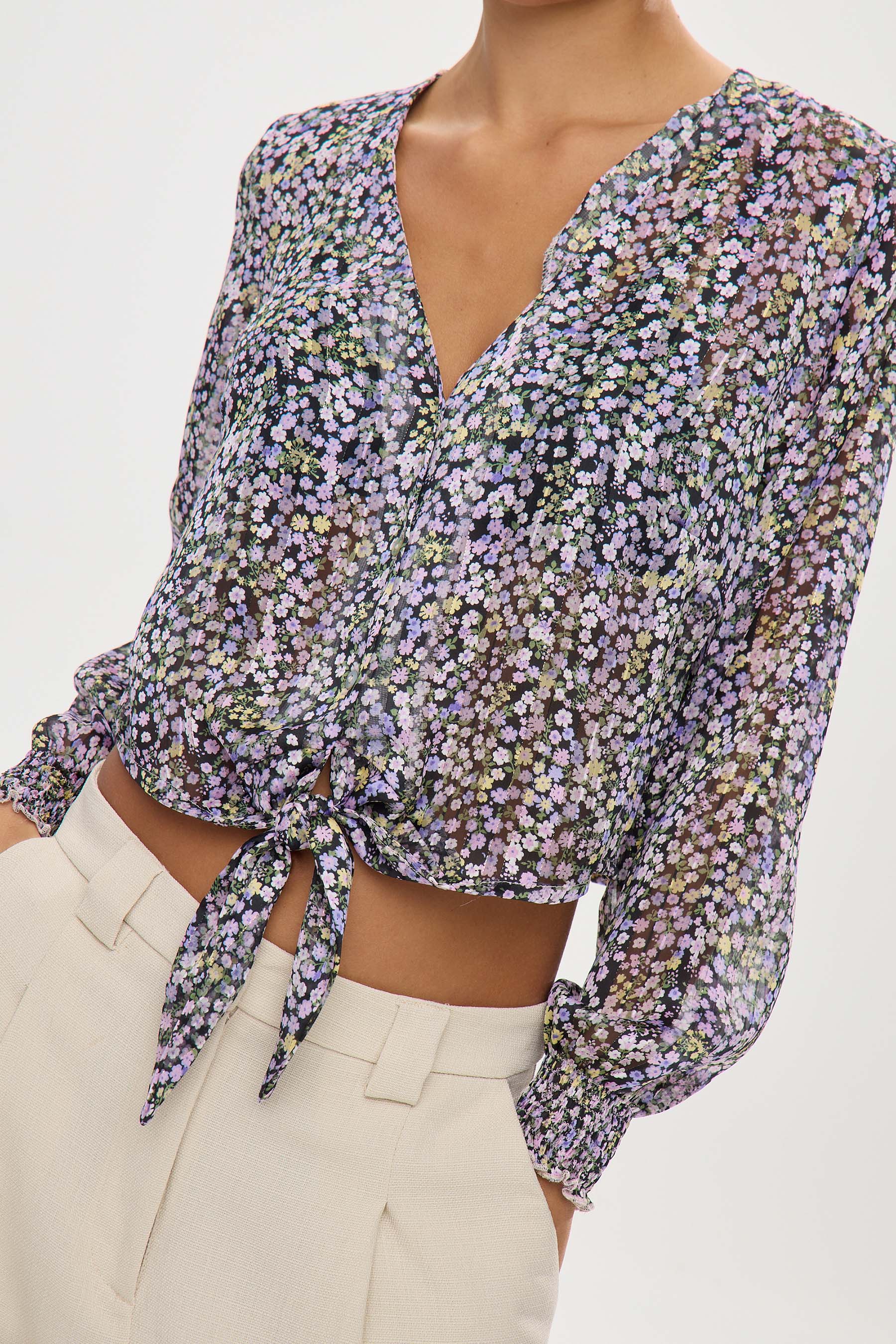 חולצת שיפון עם כפתורים