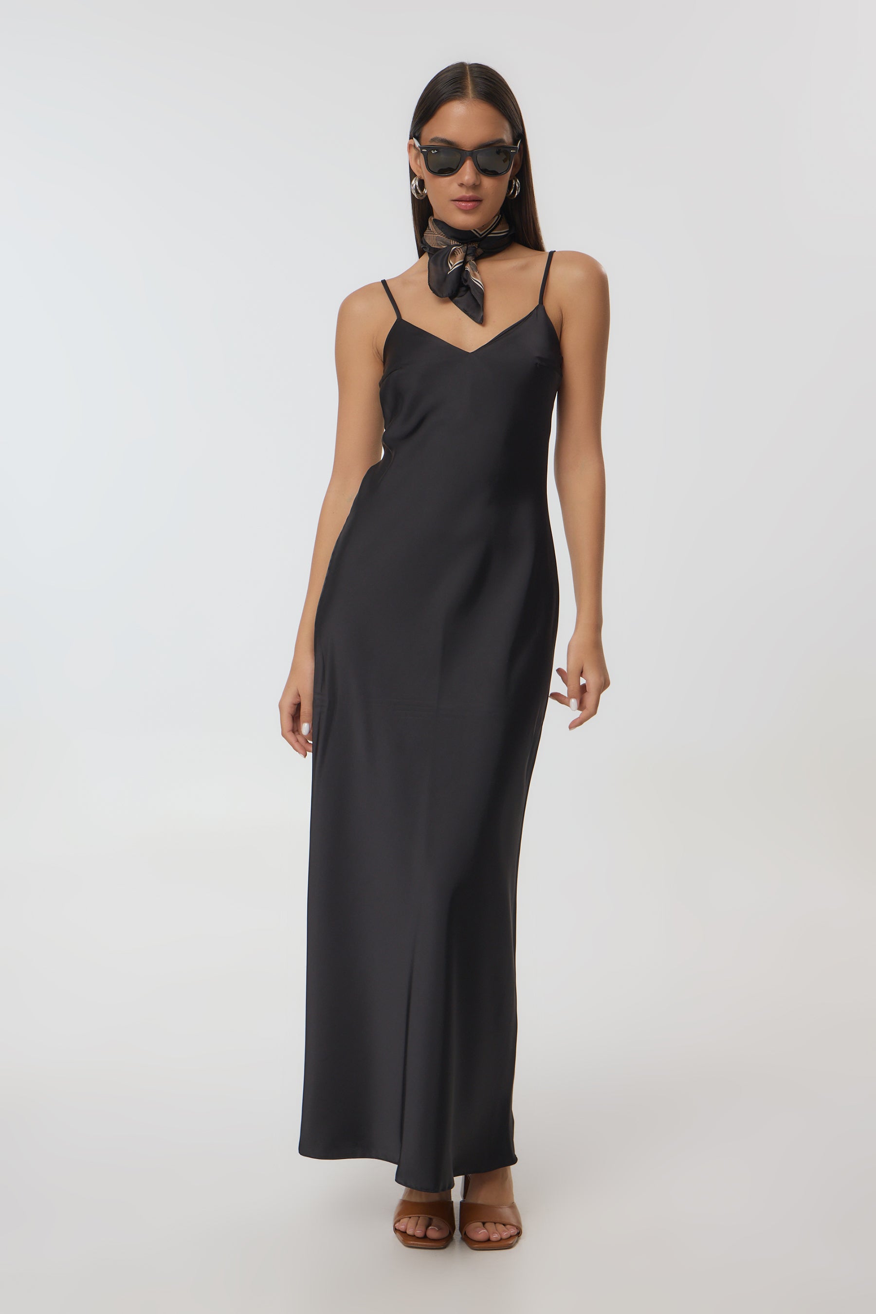 שמלת מקסי סאטן