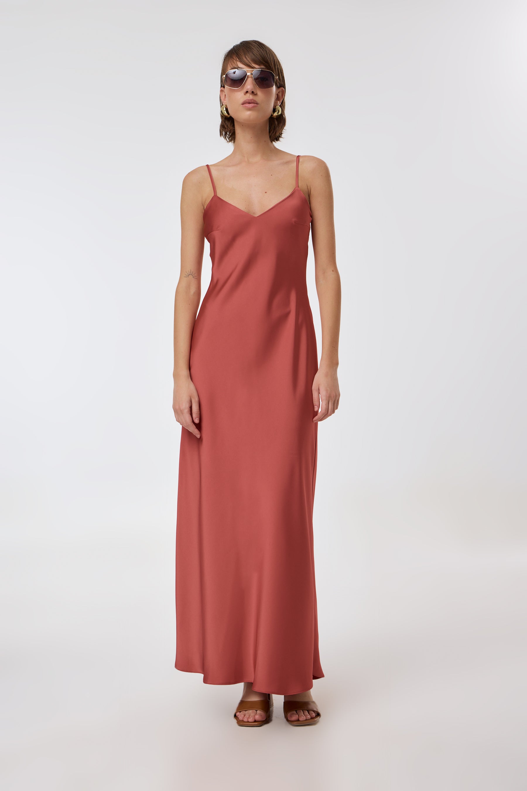 שמלת מקסי סאטן