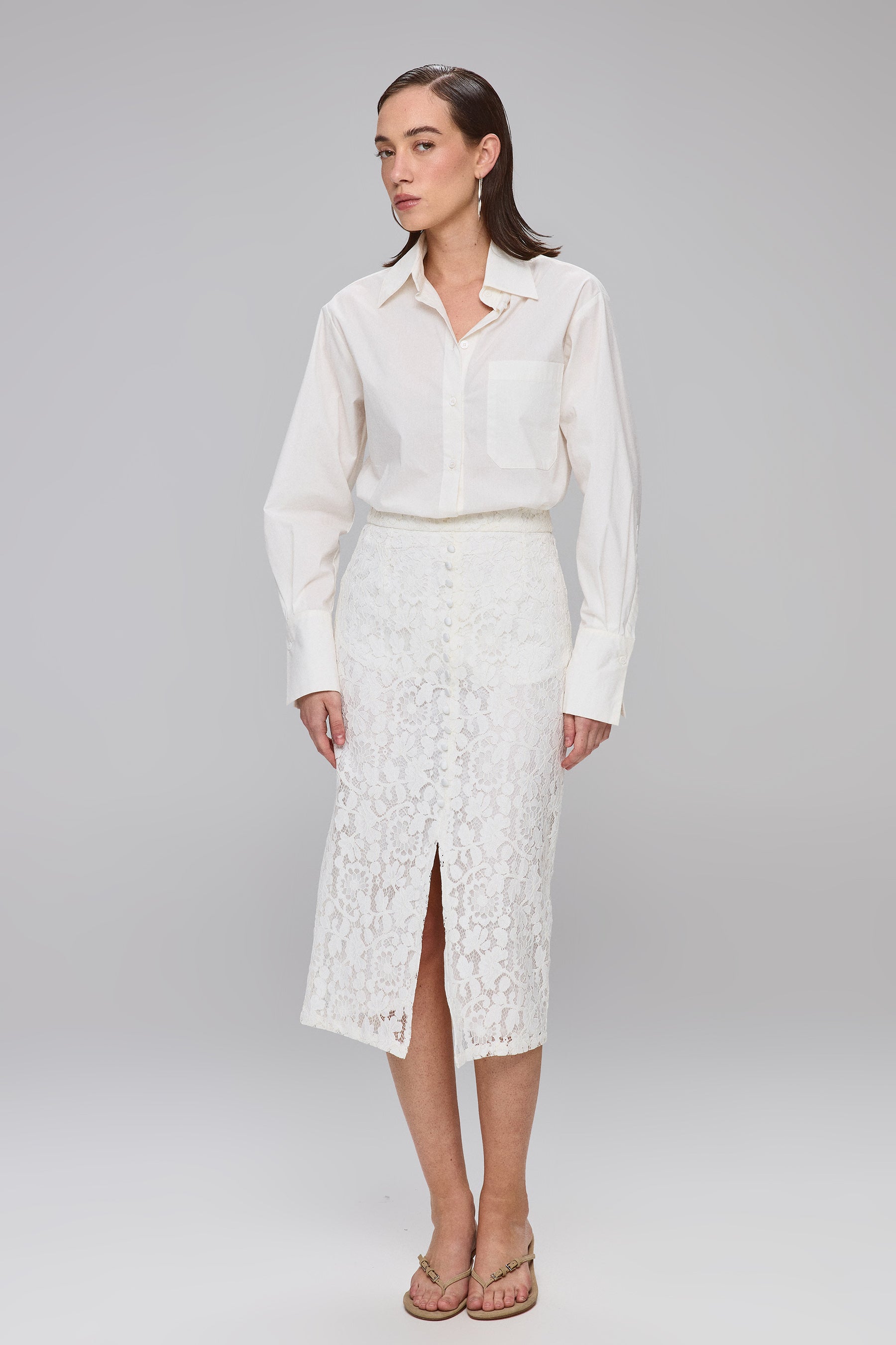 חצאית תחרה מידי אופייאט