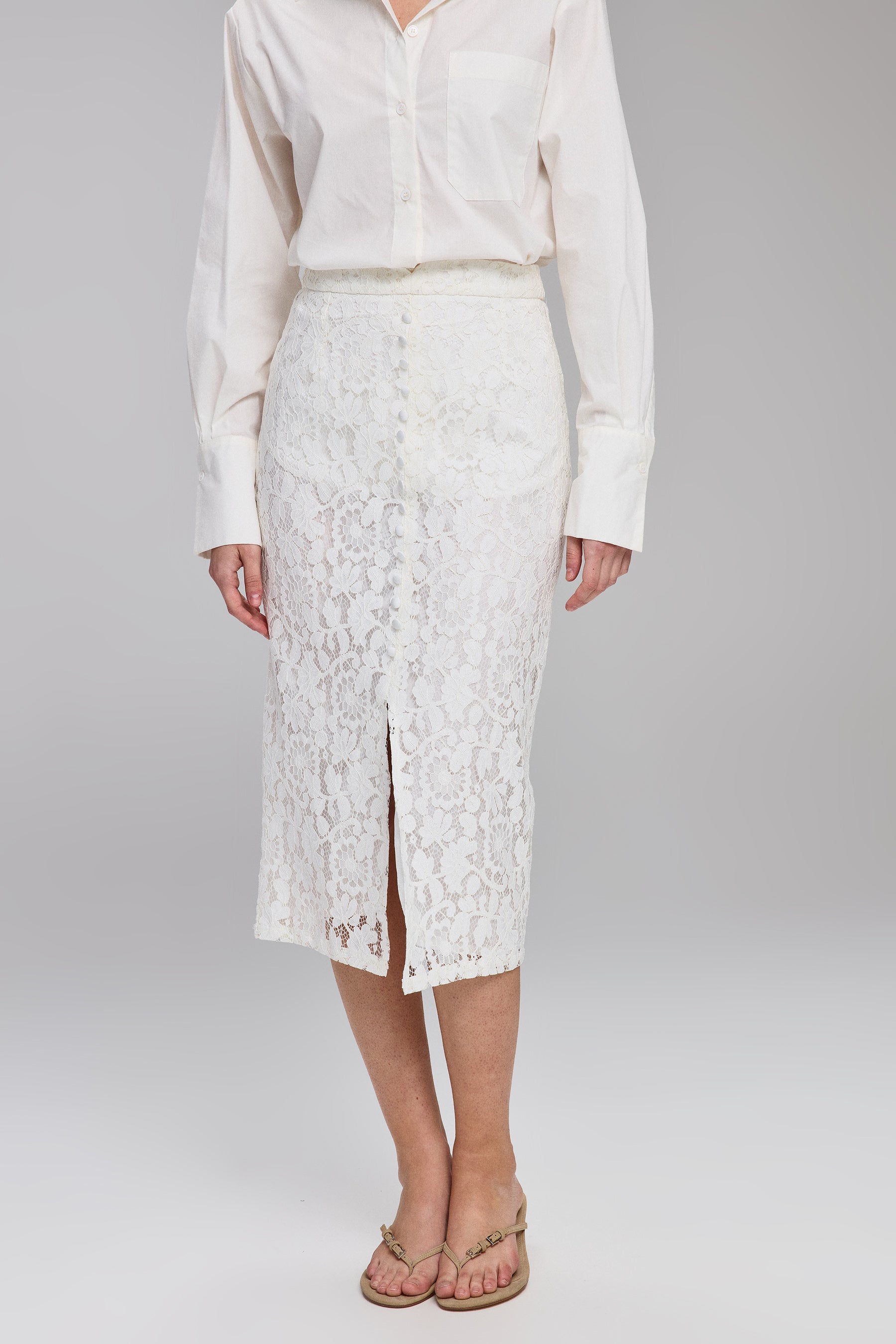 חצאית תחרה מידי אופייאט