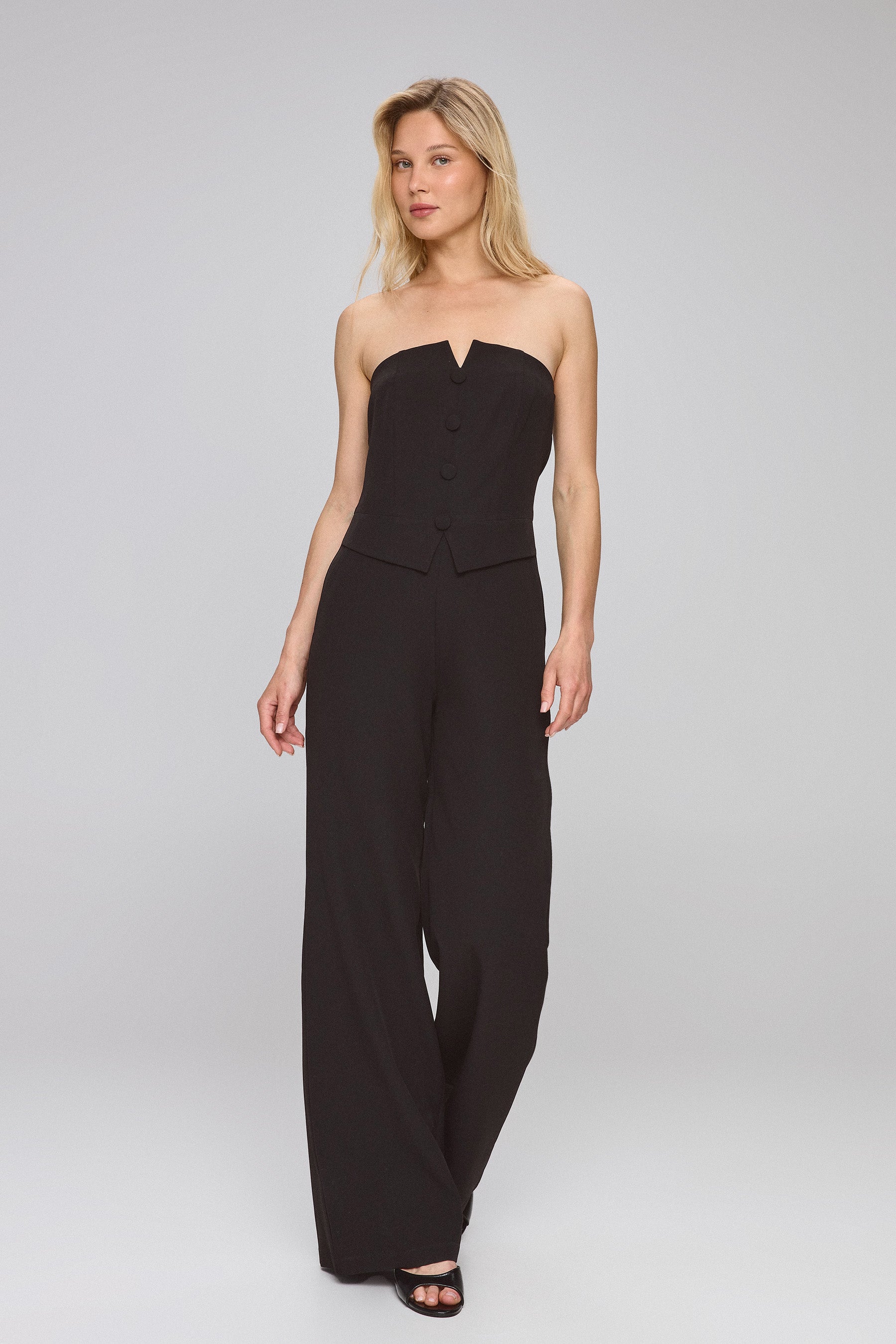 אוברול סטרפלס עם כפתורים