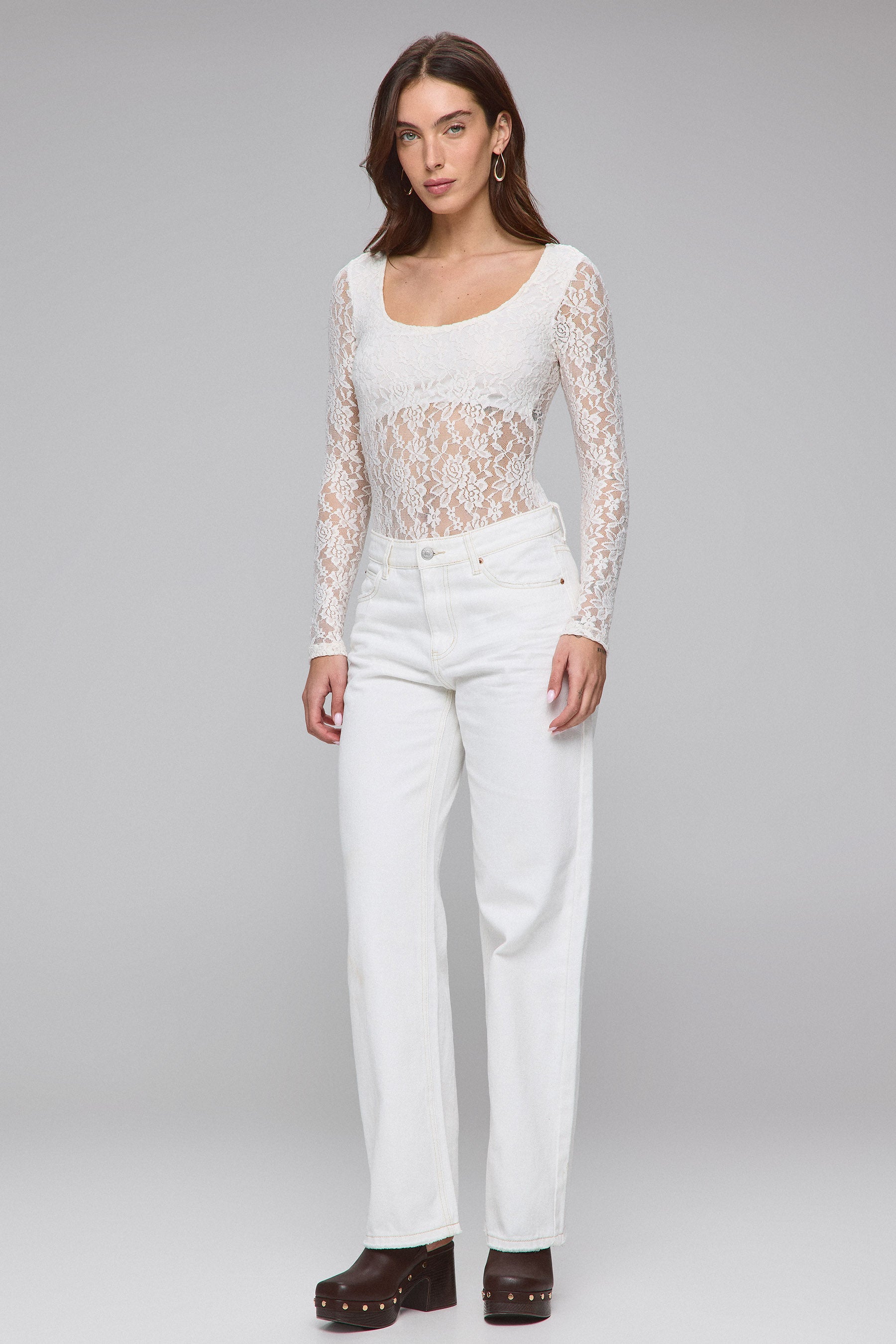 בגד גוף תחרה שושנים