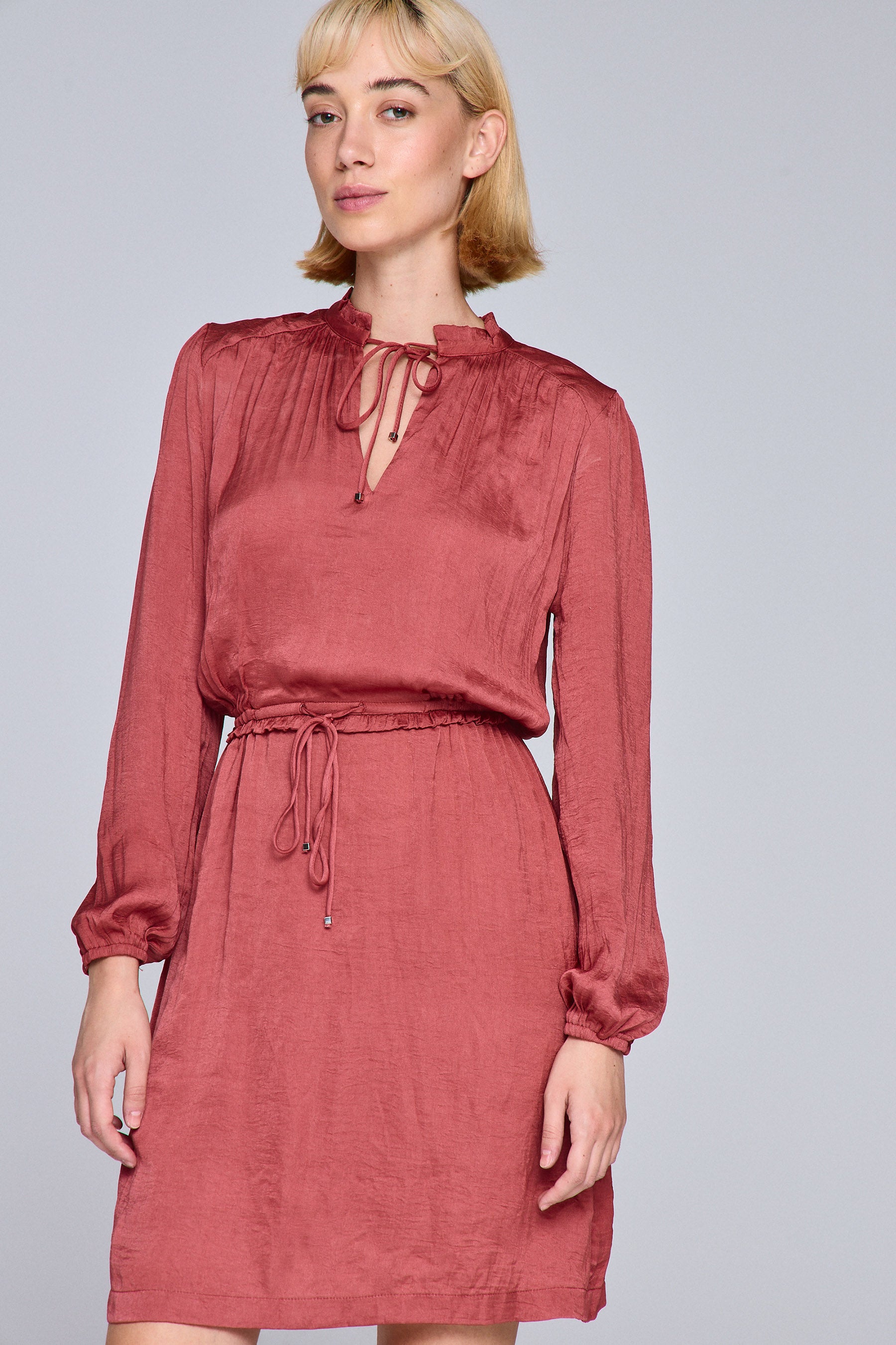 שמלת מיני פלו פלו