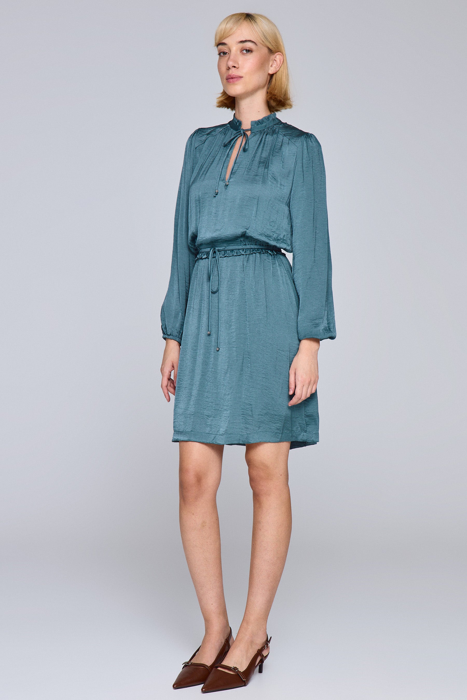 שמלת מיני פלו פלו