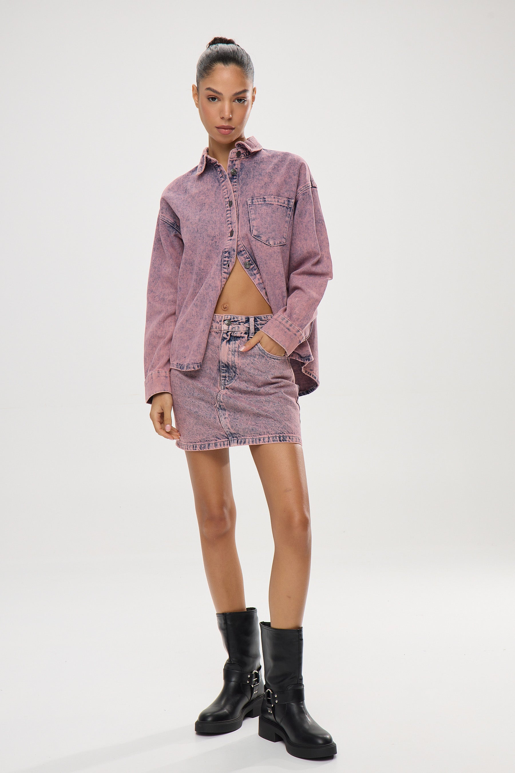 חולצת אסיד סגולה