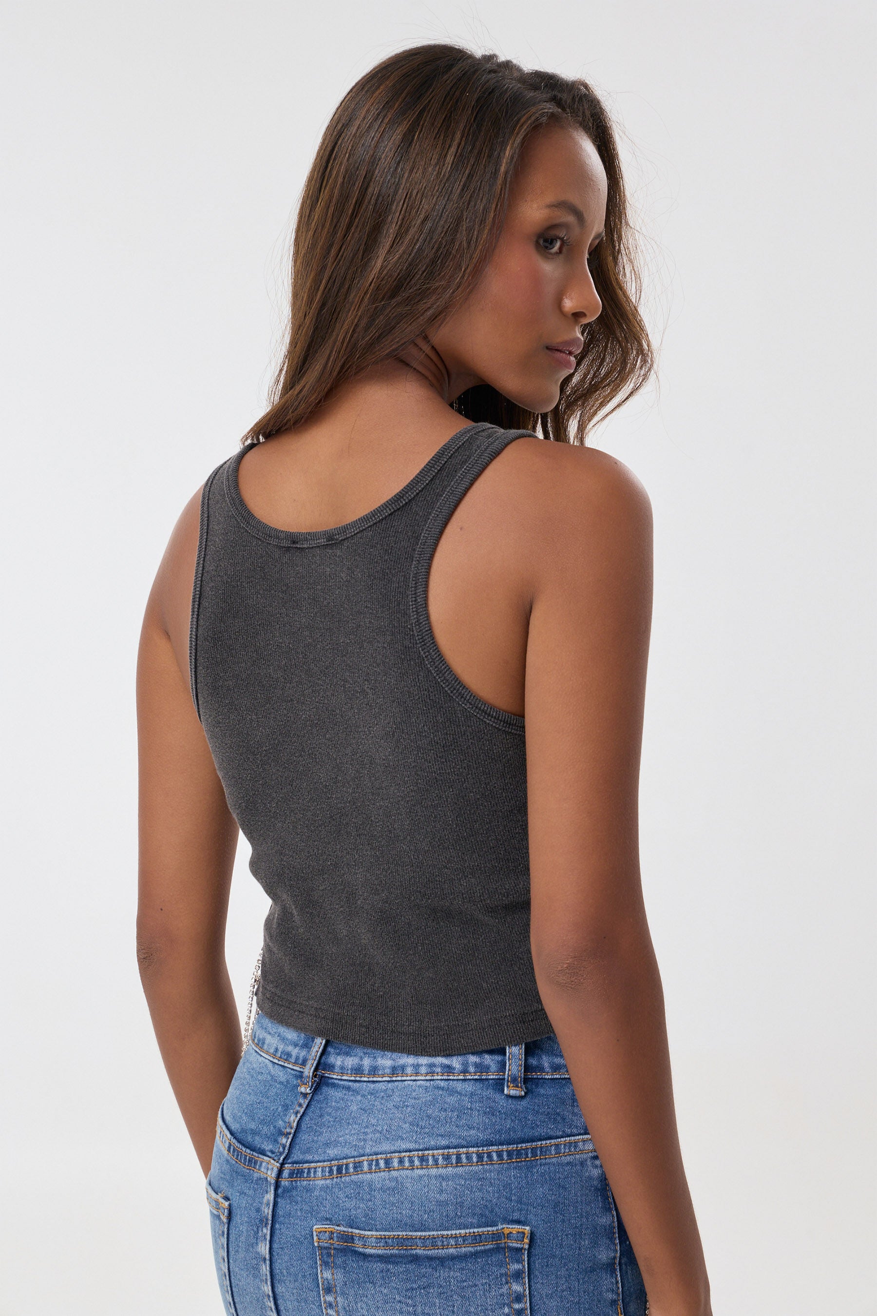 גופיית שרוך יהלומים