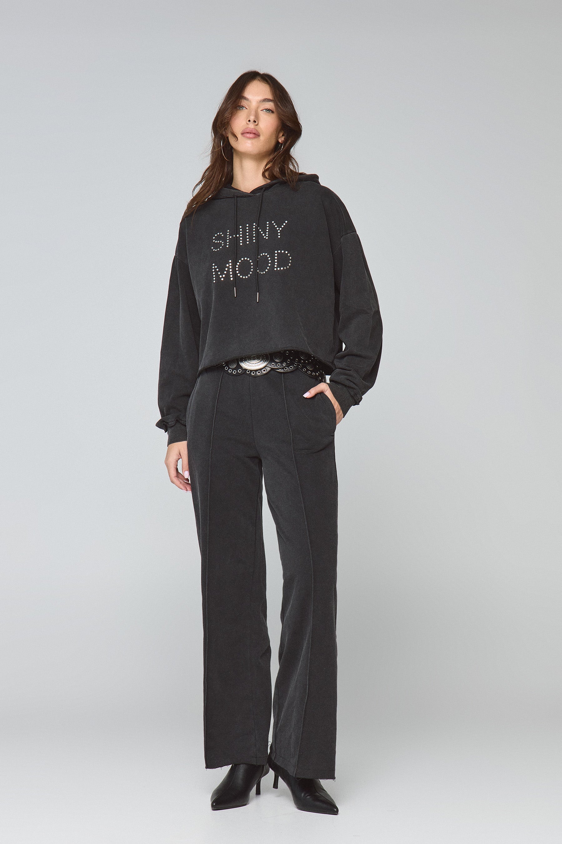 קפוצ'ון עם ניטים