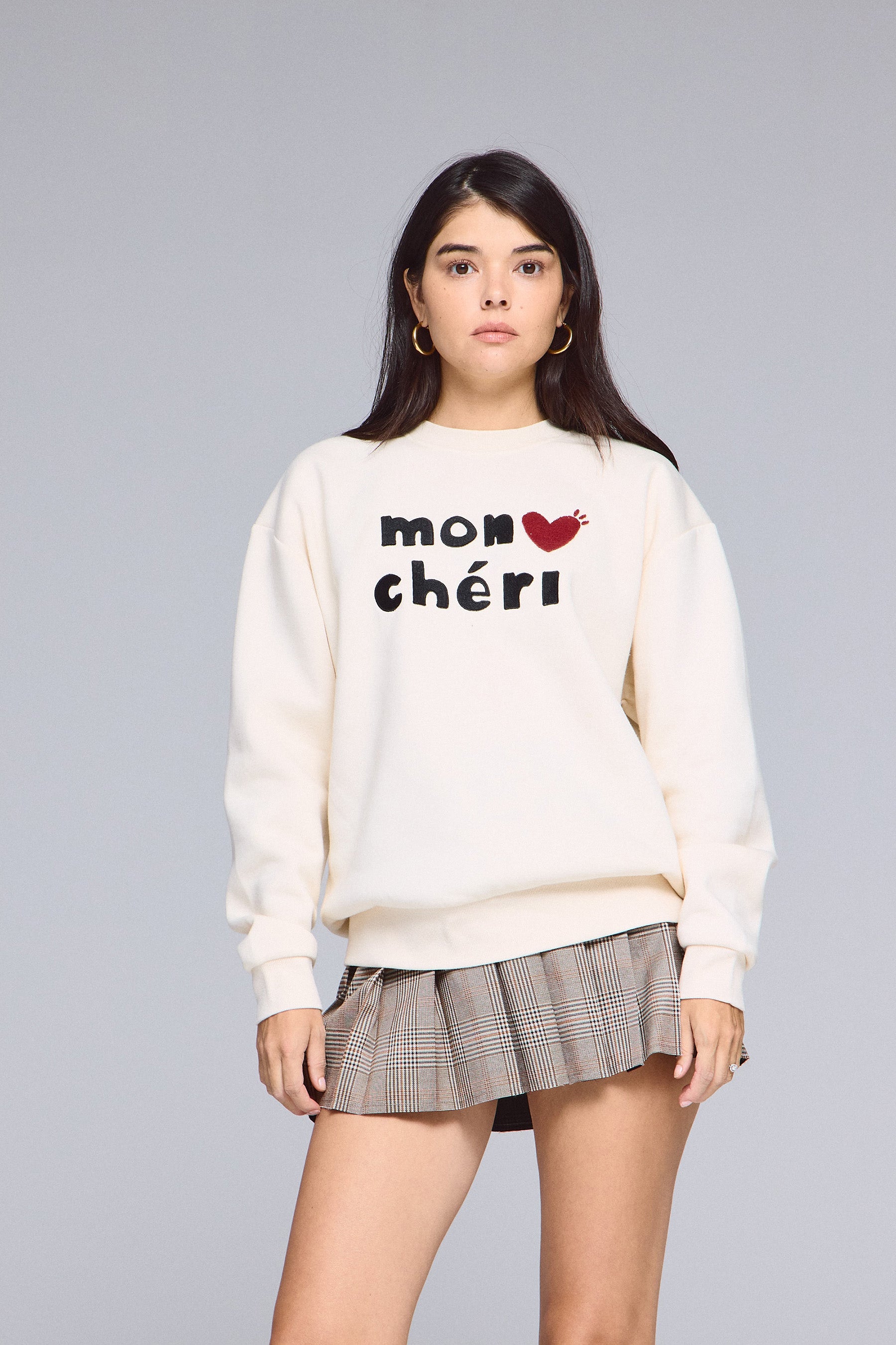 סווטישריט "מון שארי"