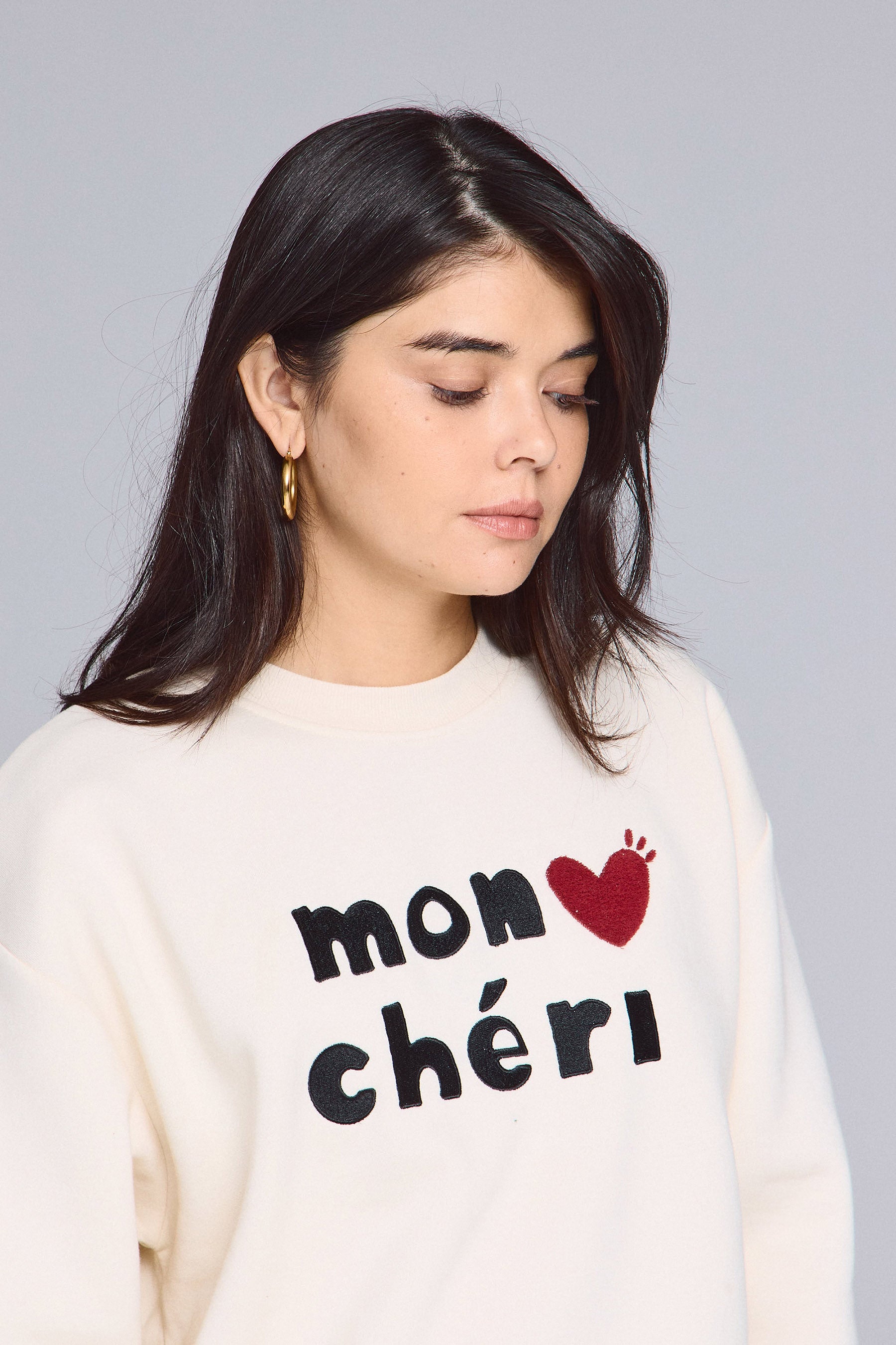 סווטישריט "מון שארי"