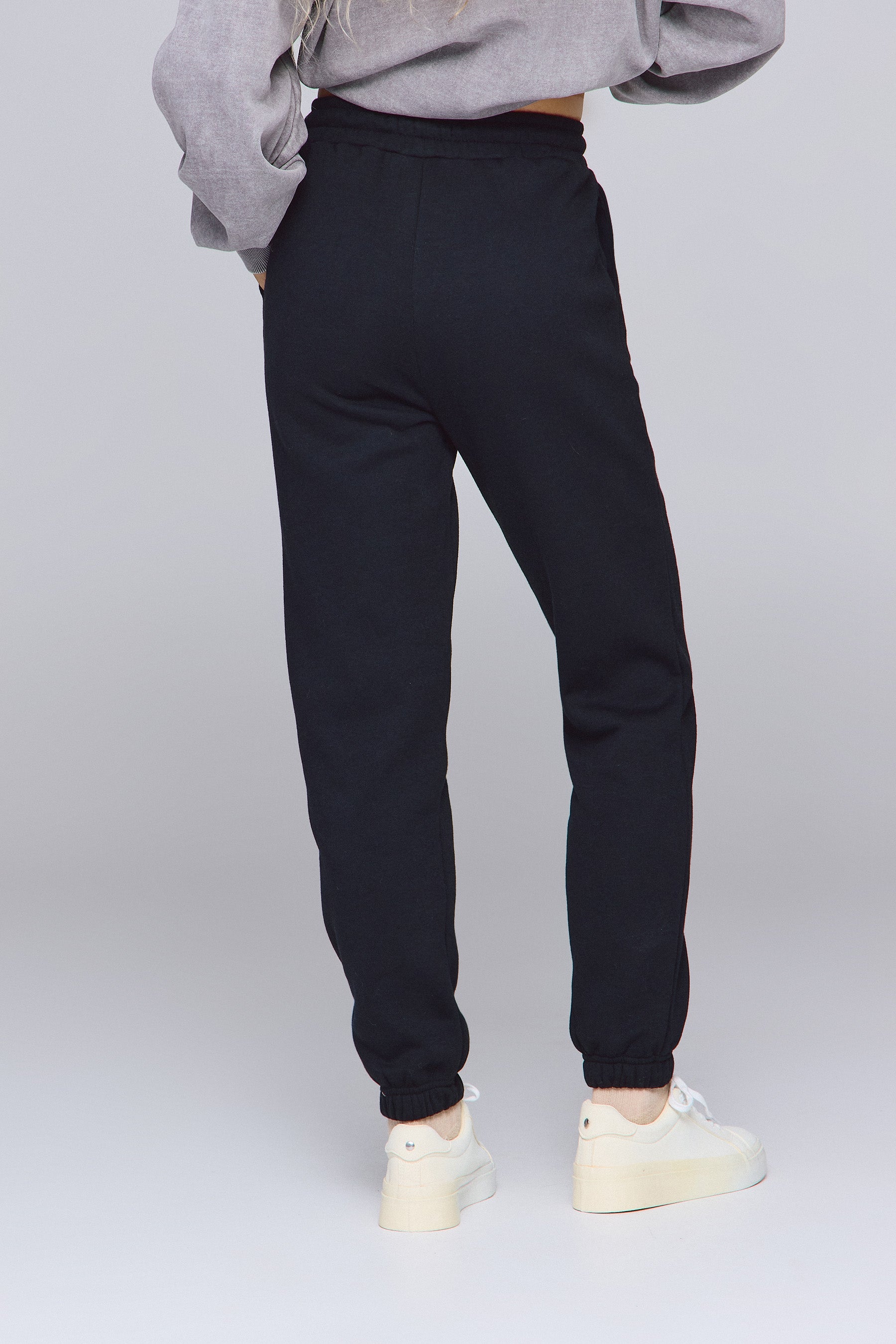 מכנסיים טרנינג פרומו נירוונים