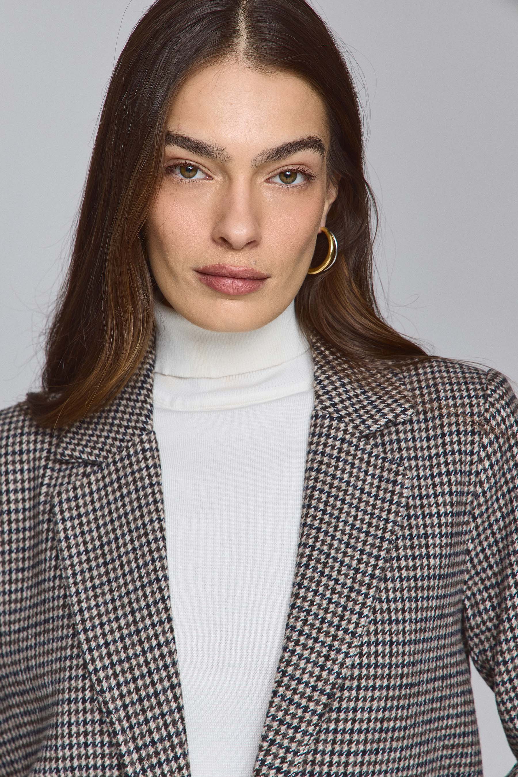 ג'קט משבצות עם פטץ'