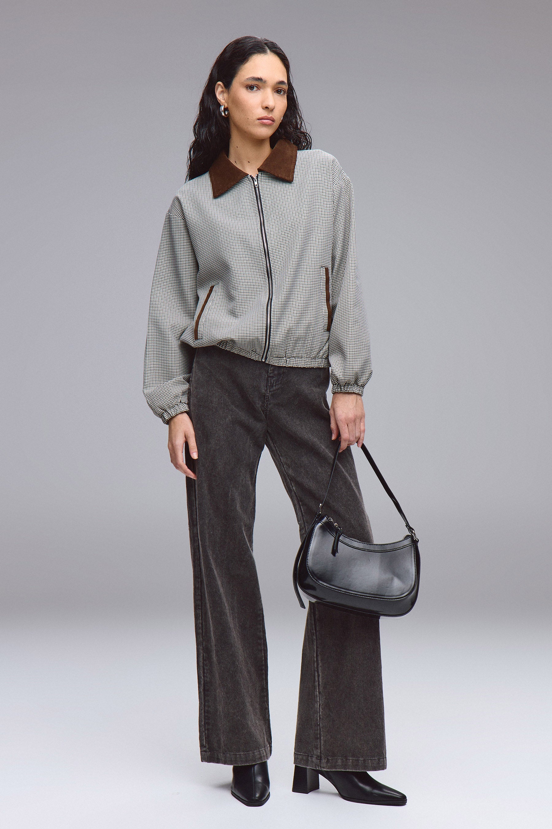 ג'קט משבצות עם צווארון קורדרוי