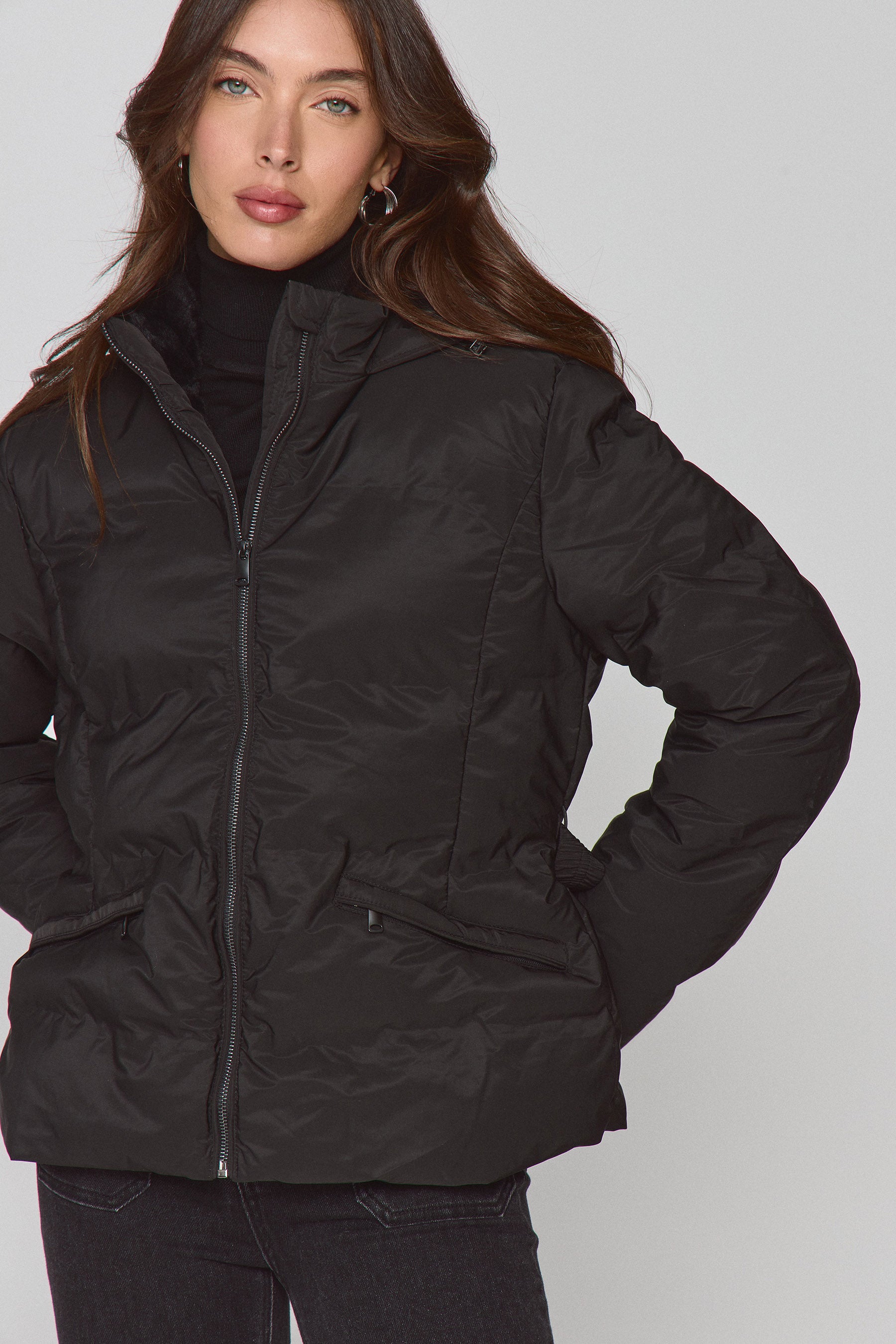 מעיל ניילון אלין