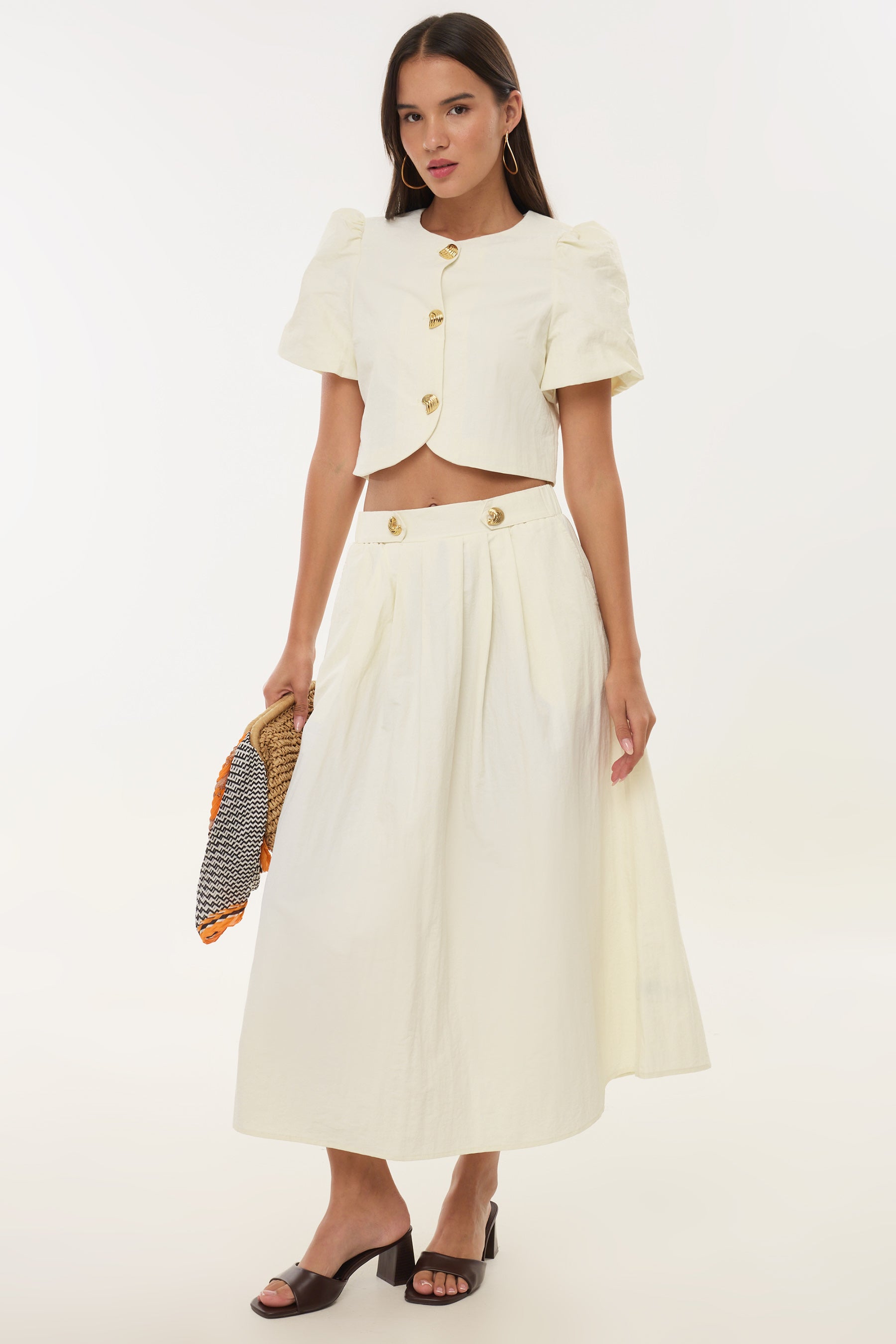 חצאית מקסי עם כפתורים מוזהבים