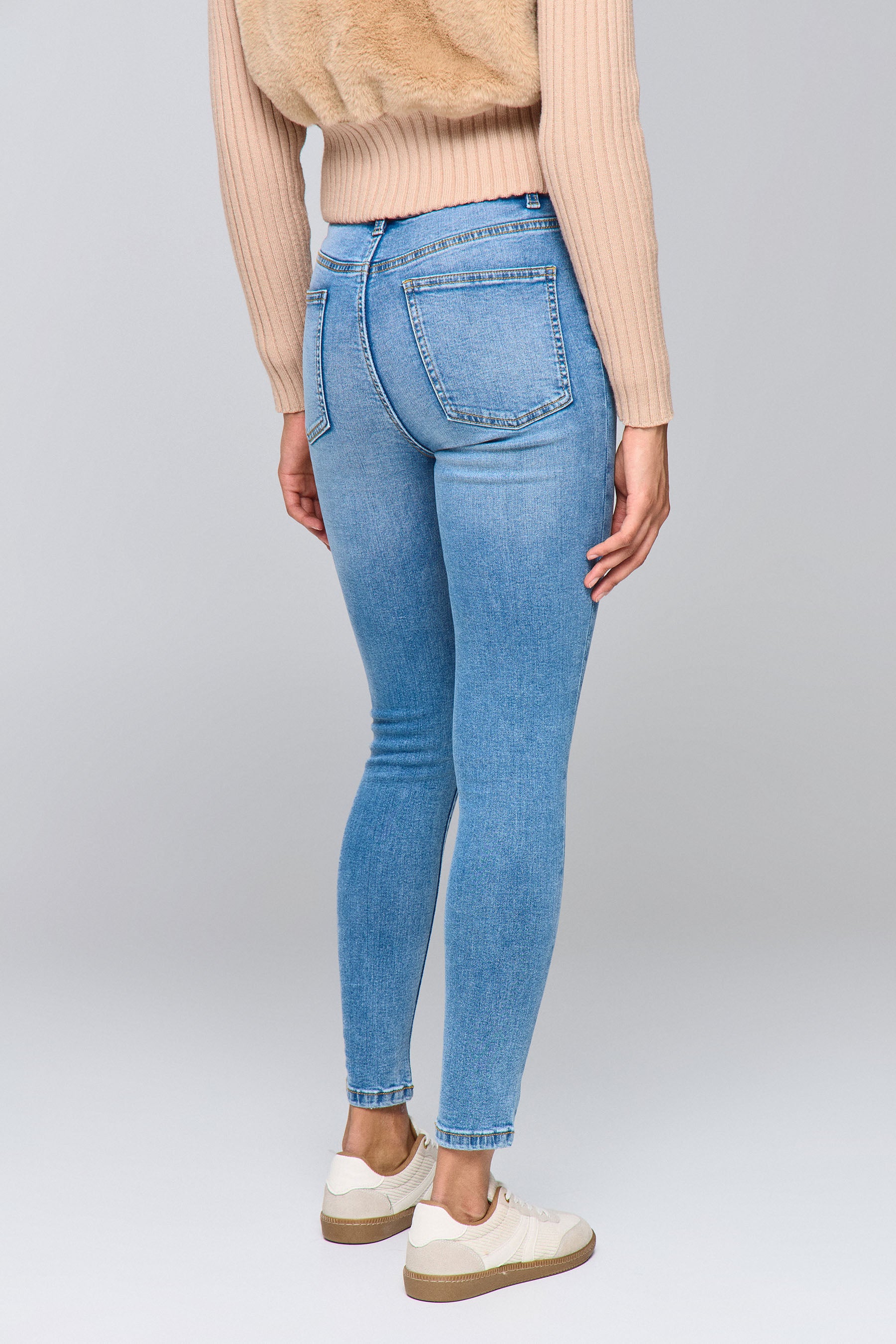 סקיני ריינבואו