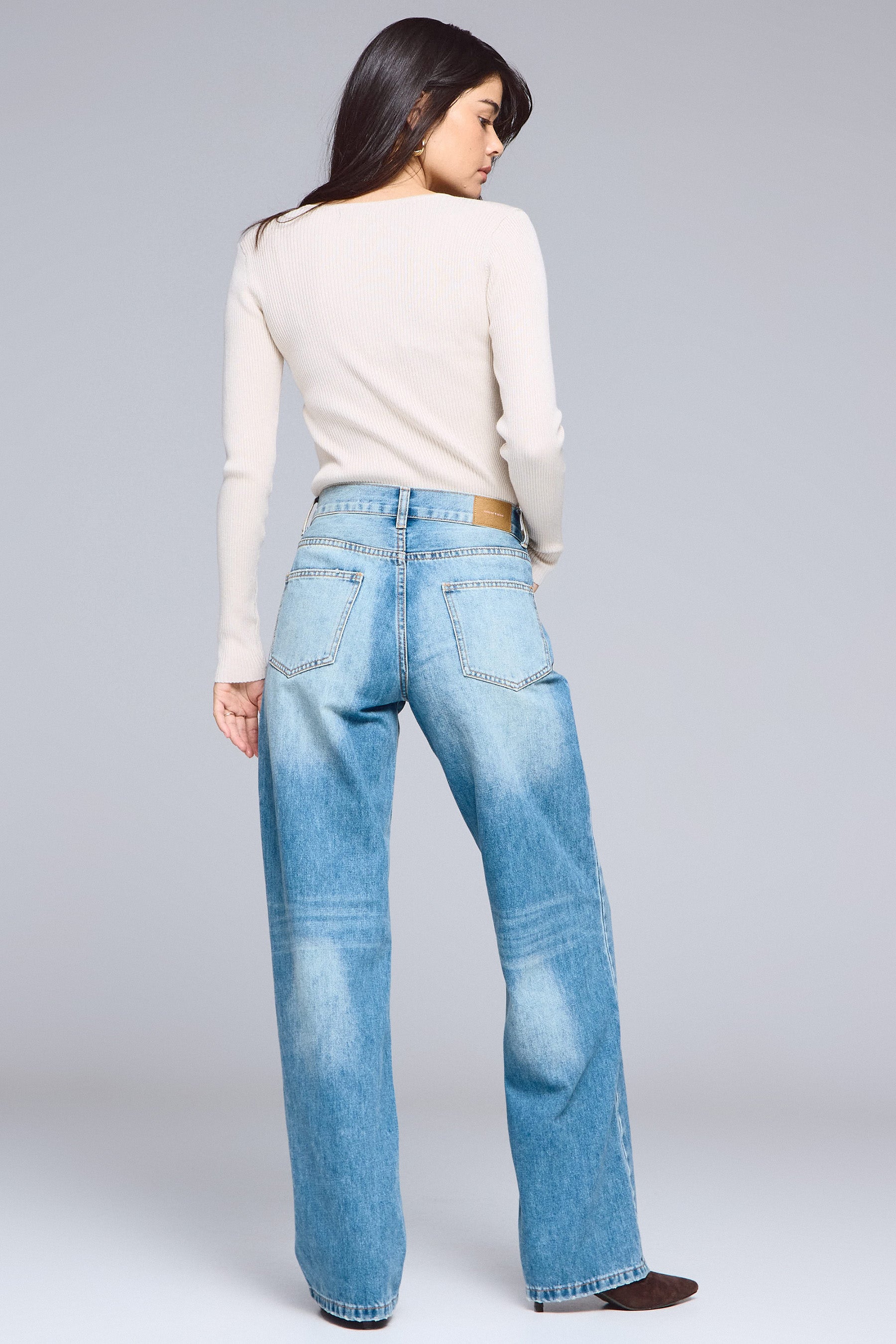 גינס לוס גירל