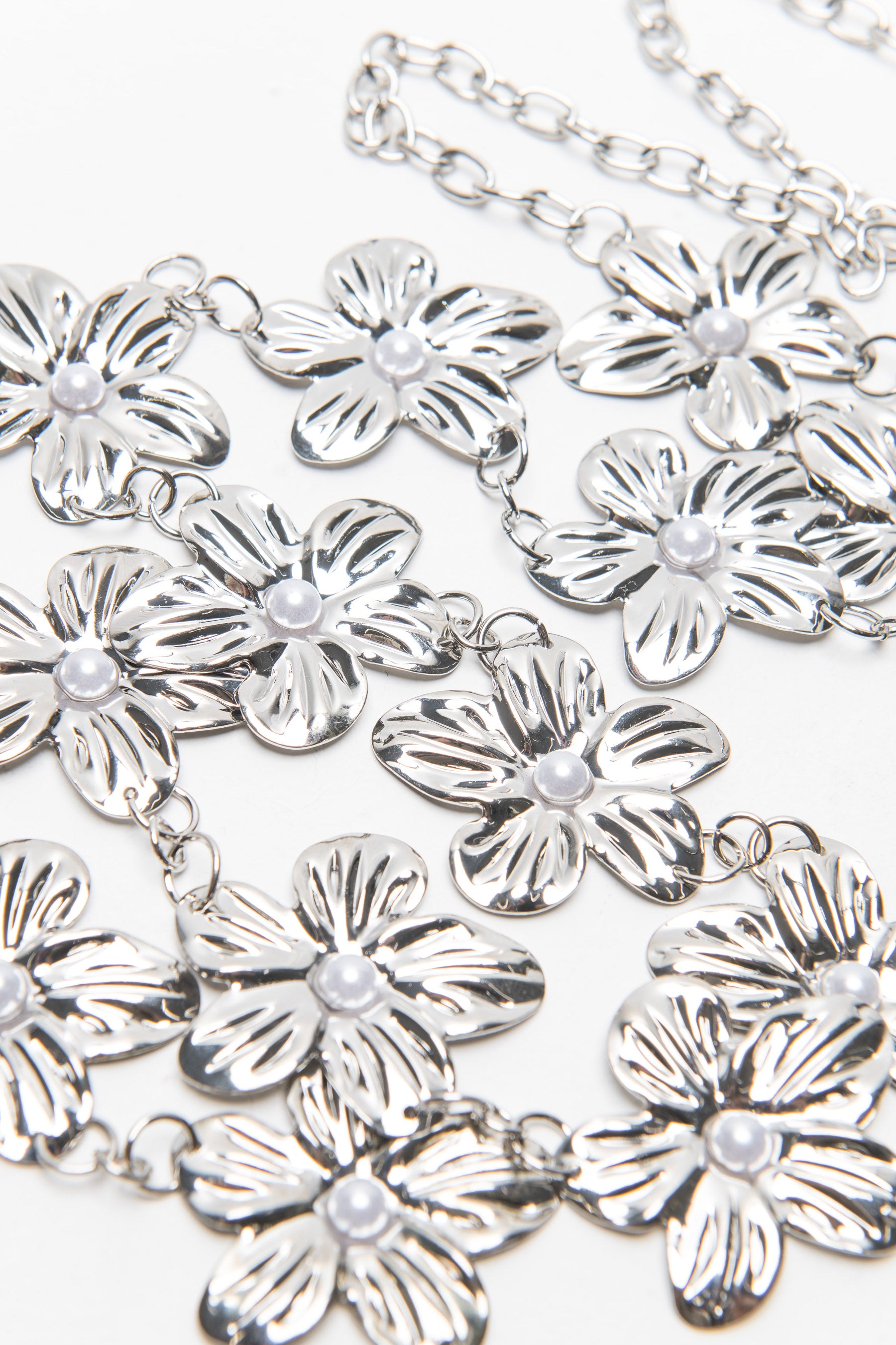 חגורת שרשרת מטאלית פלורה