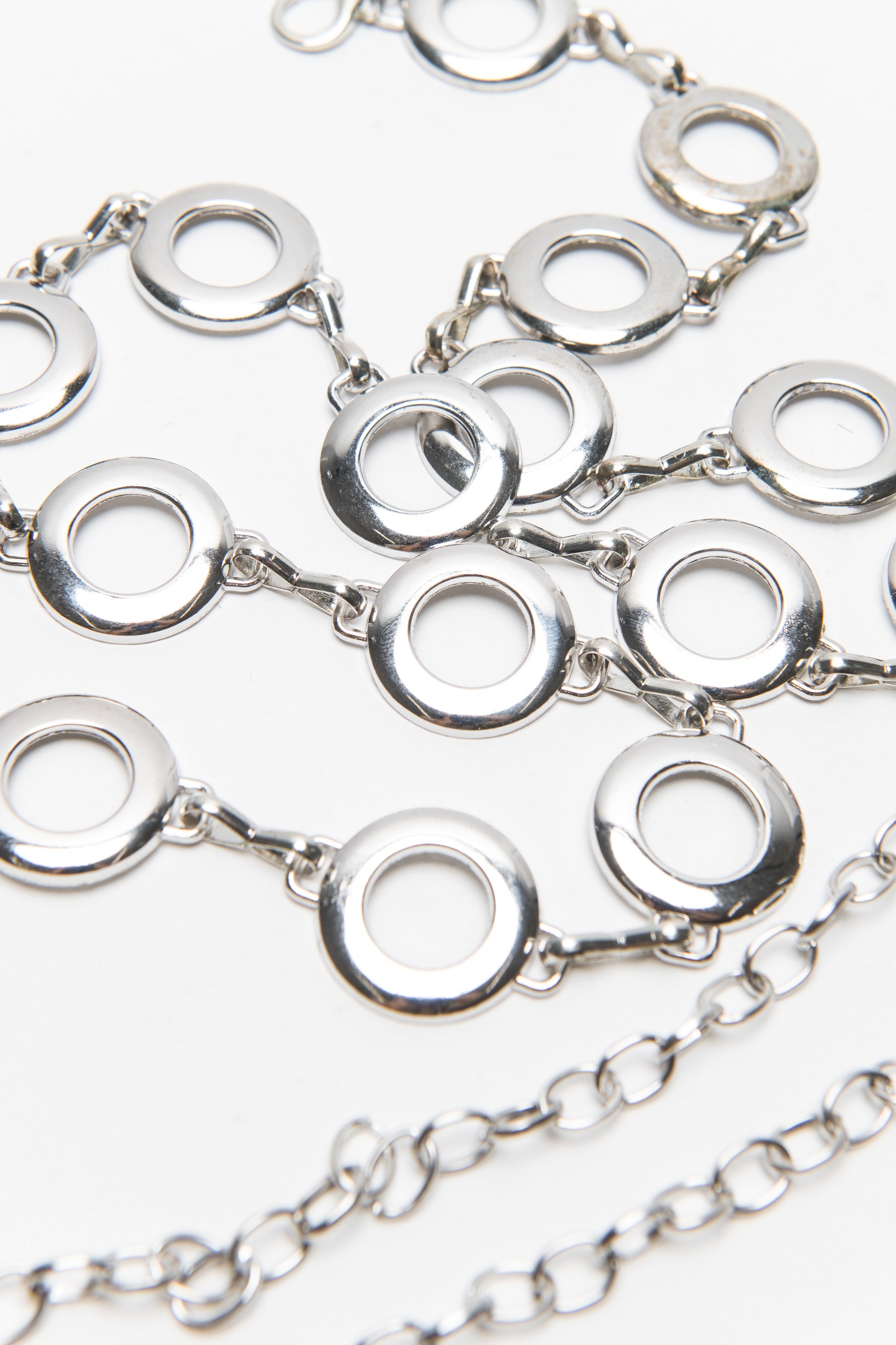 חגורת שרשרת מטאלית קלרה