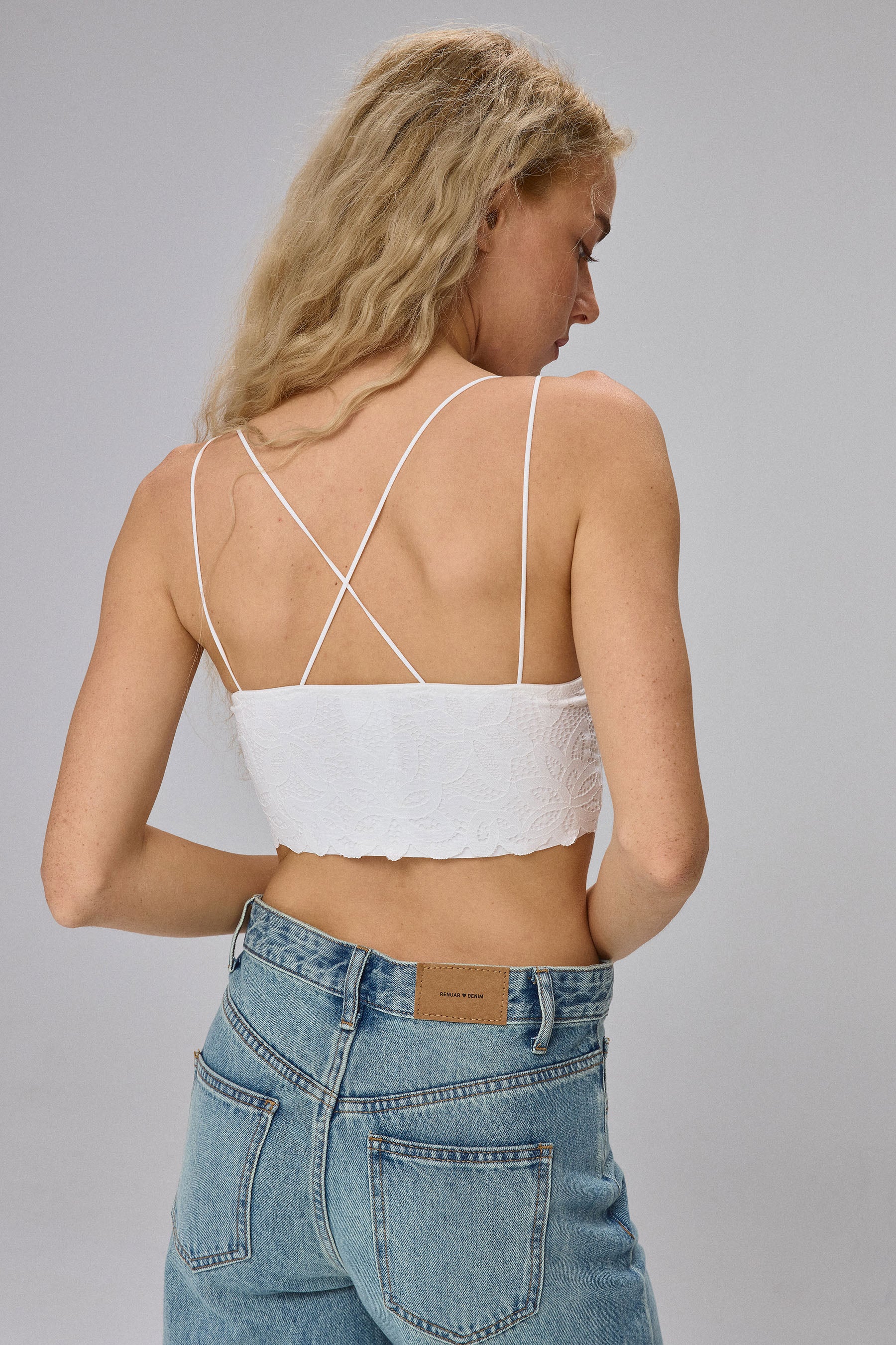 CAMI -טופ תחרה