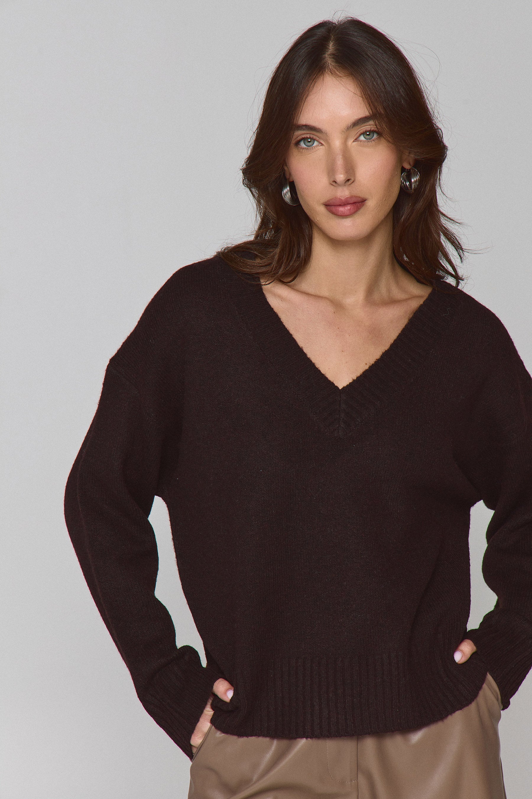 סריג עבה וי