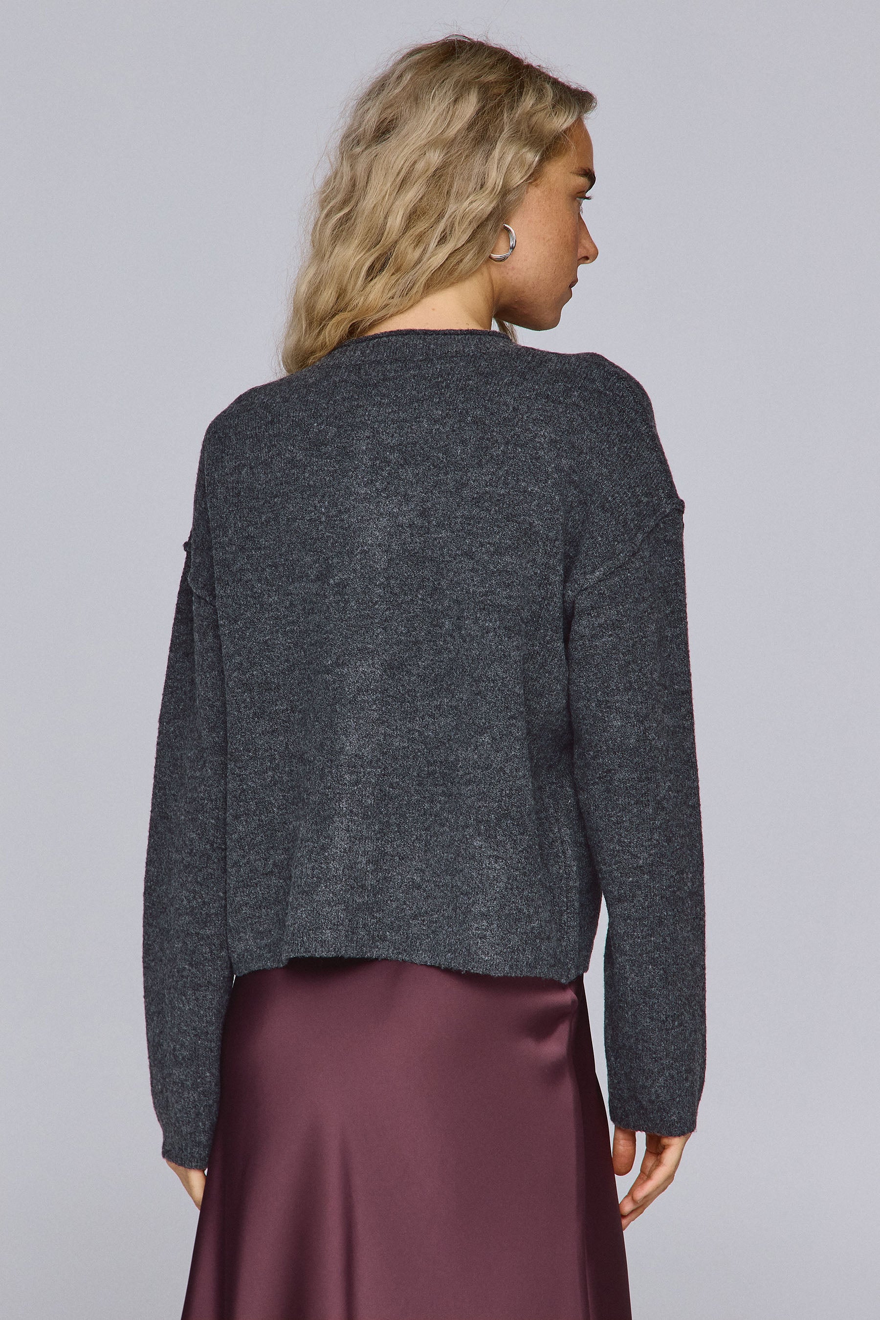 קרדיגן ניקי בייס