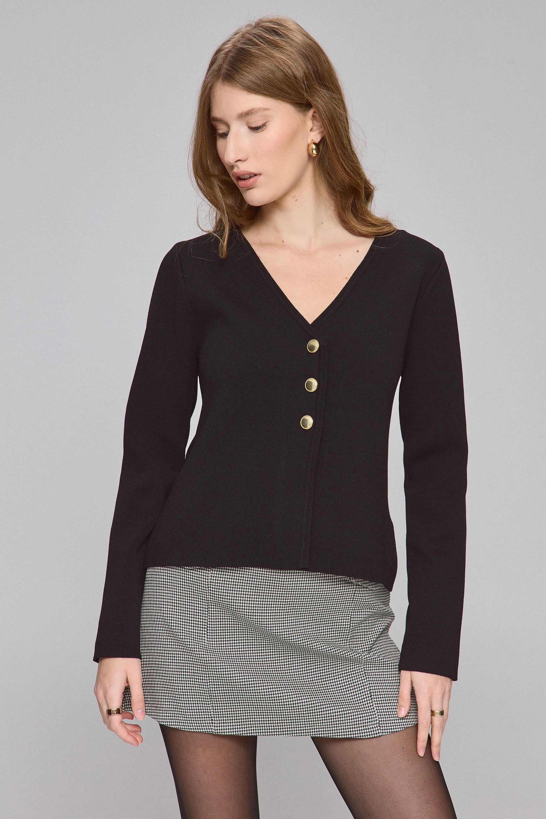 קרדיגן וי צמוד