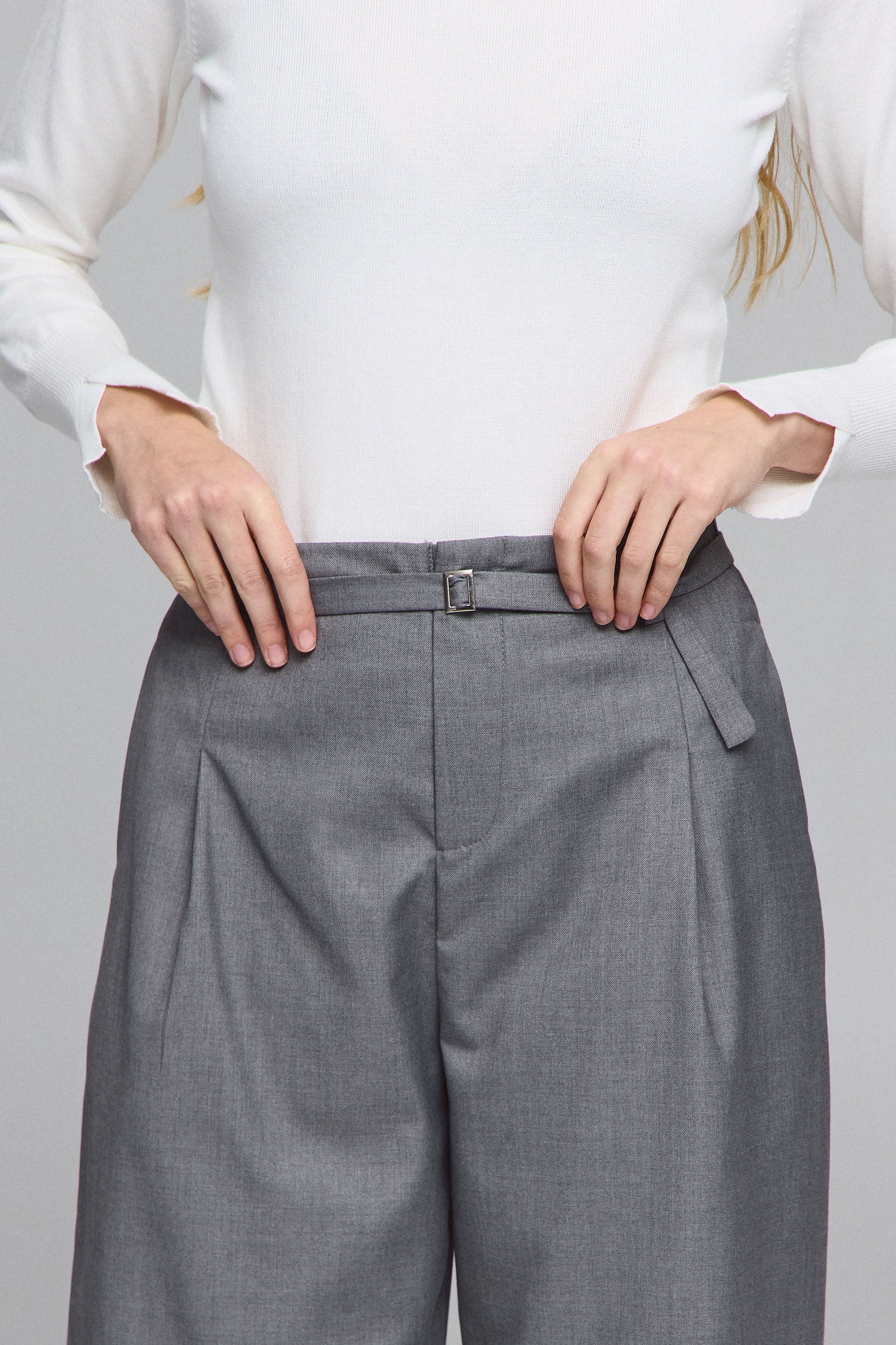 מכנסיים קפלים