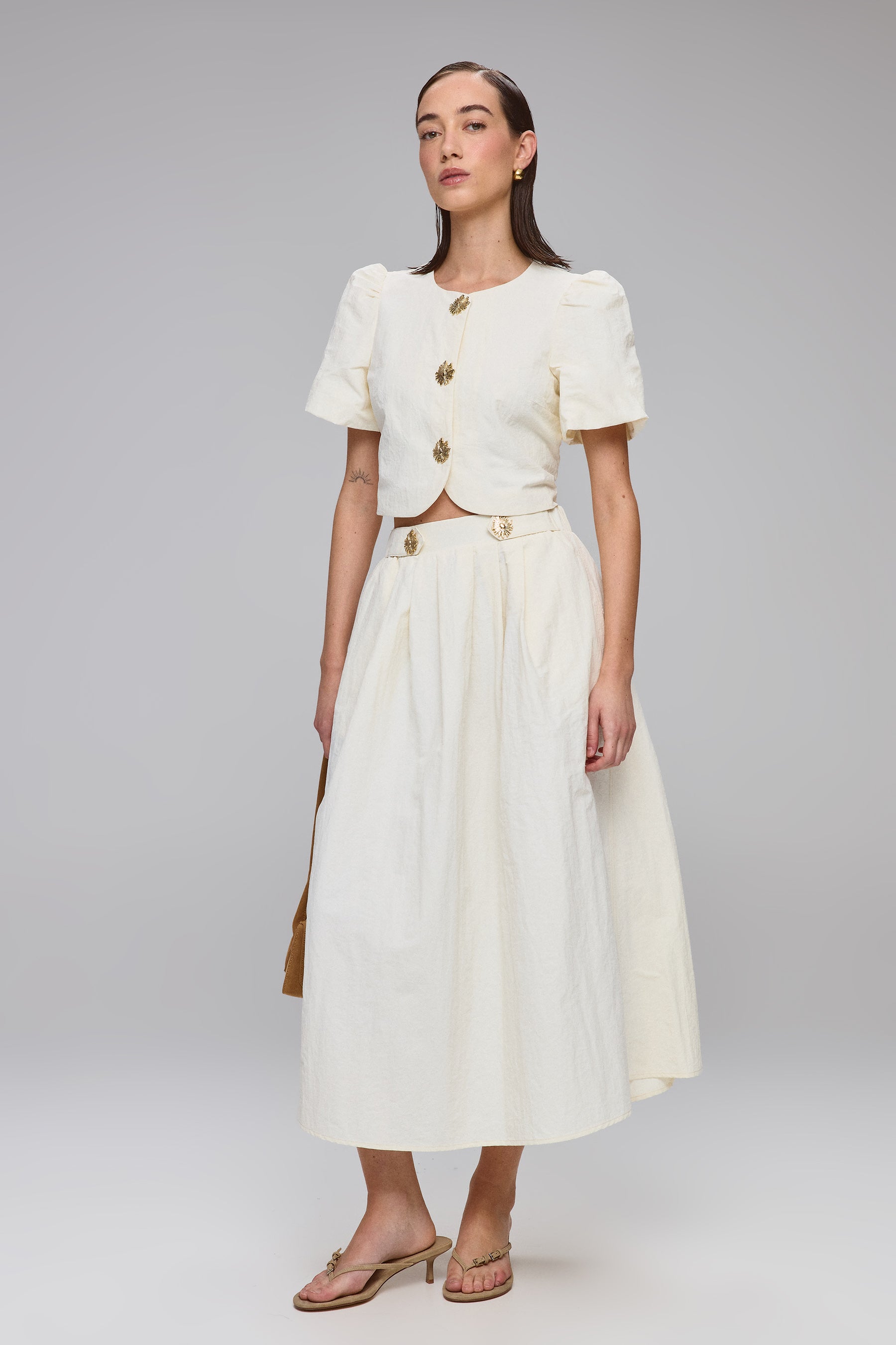 חולצה שרוול קצר עם כפתורים מוזהבים סט