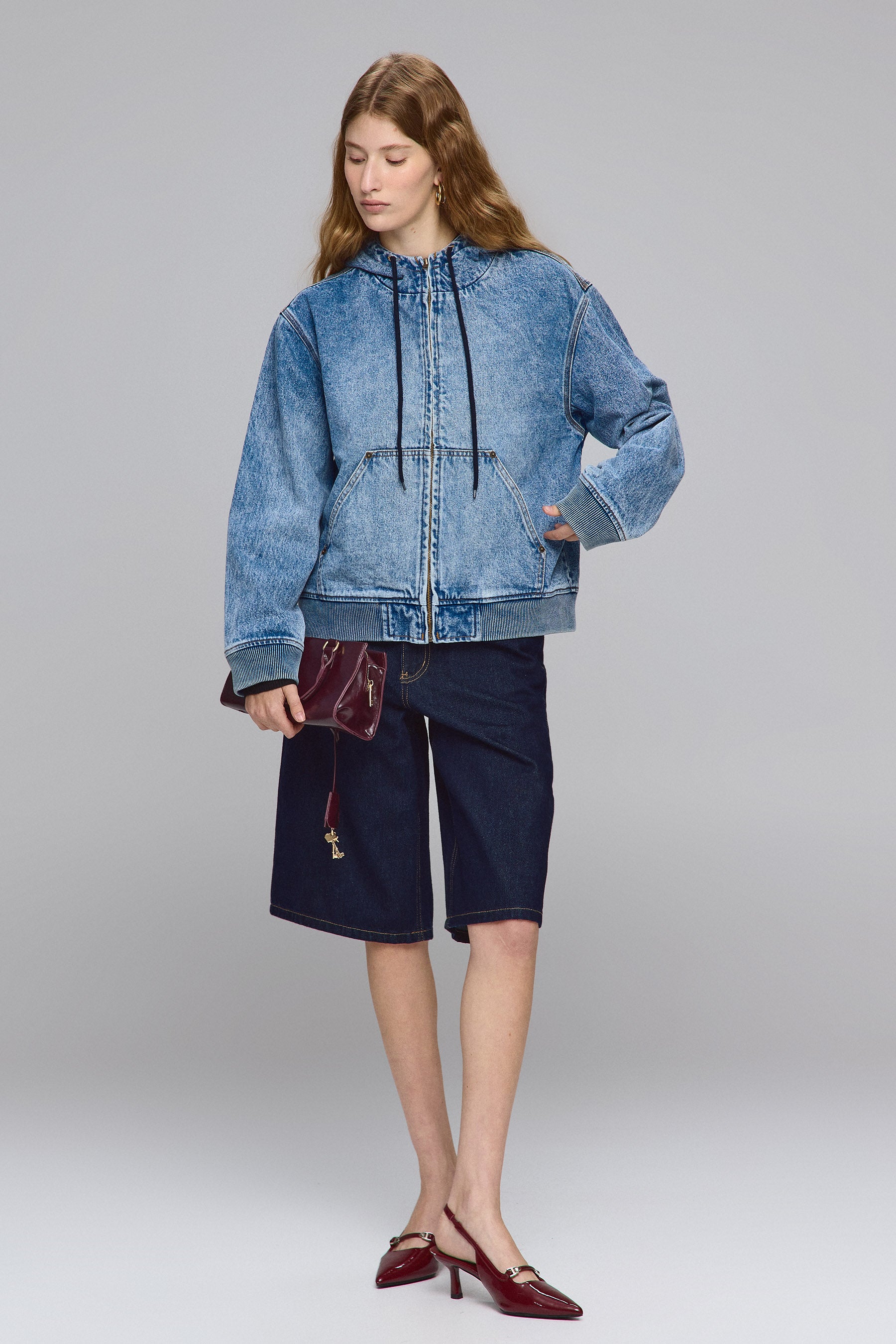 ג'קט קפוצ'ון ג'ינס