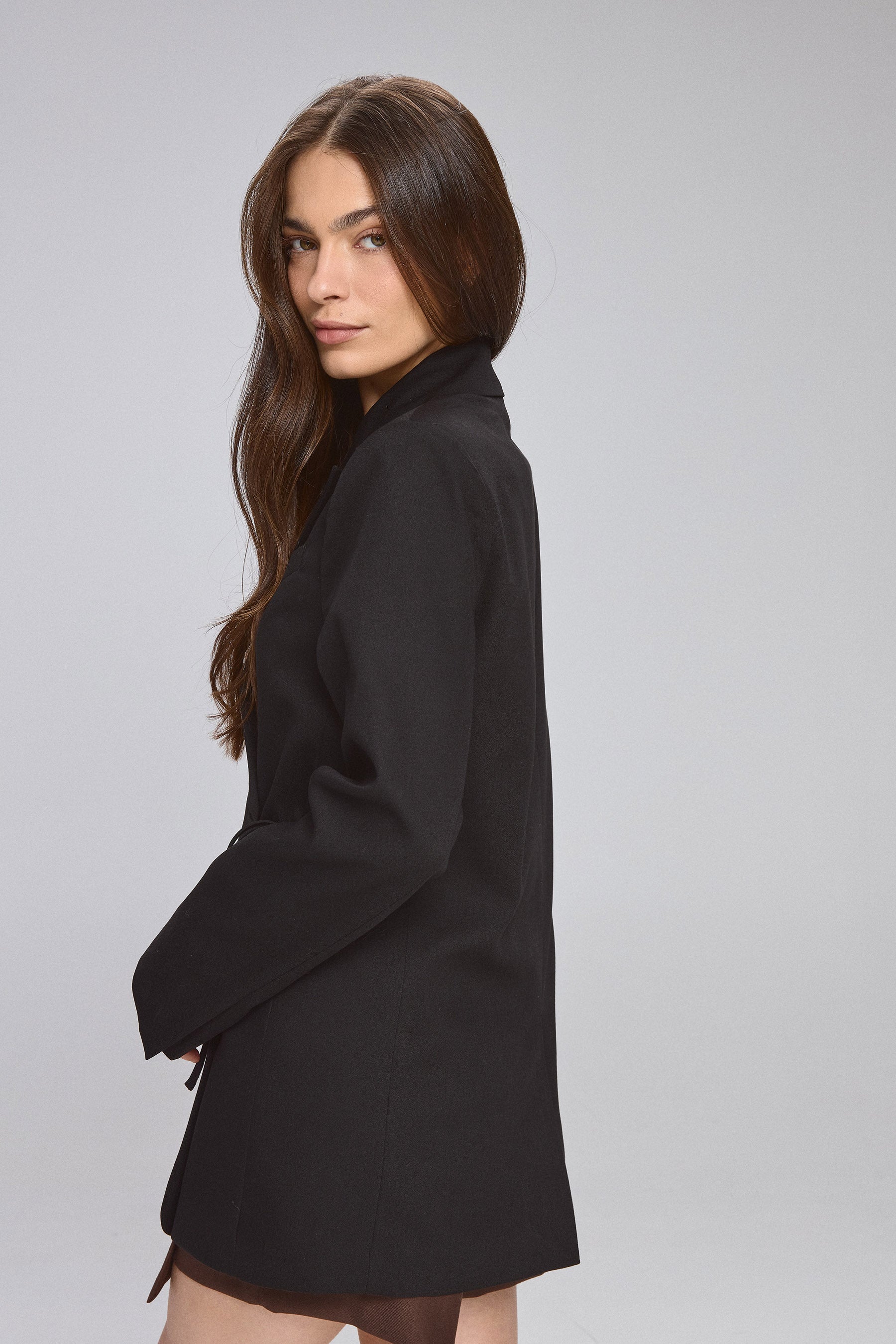 ג'קט מחוייט עם קשירה