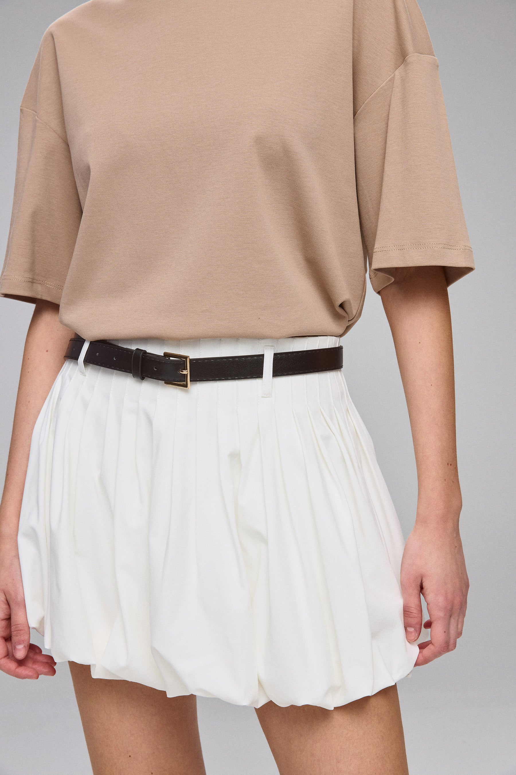 חצאית בלון חגורה