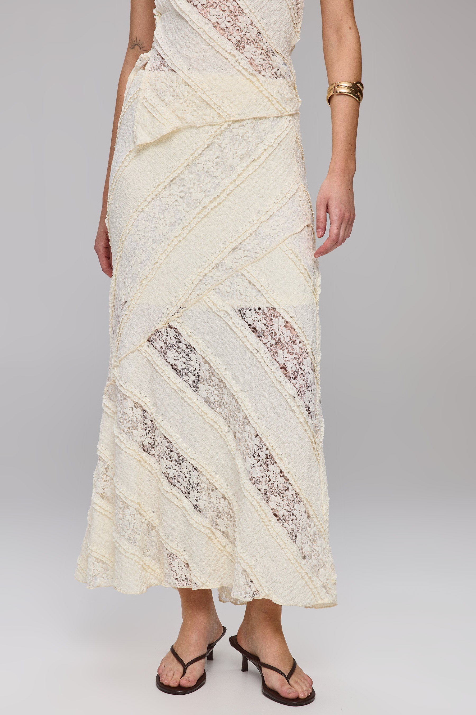 חצאית קרושה אלכסון סט