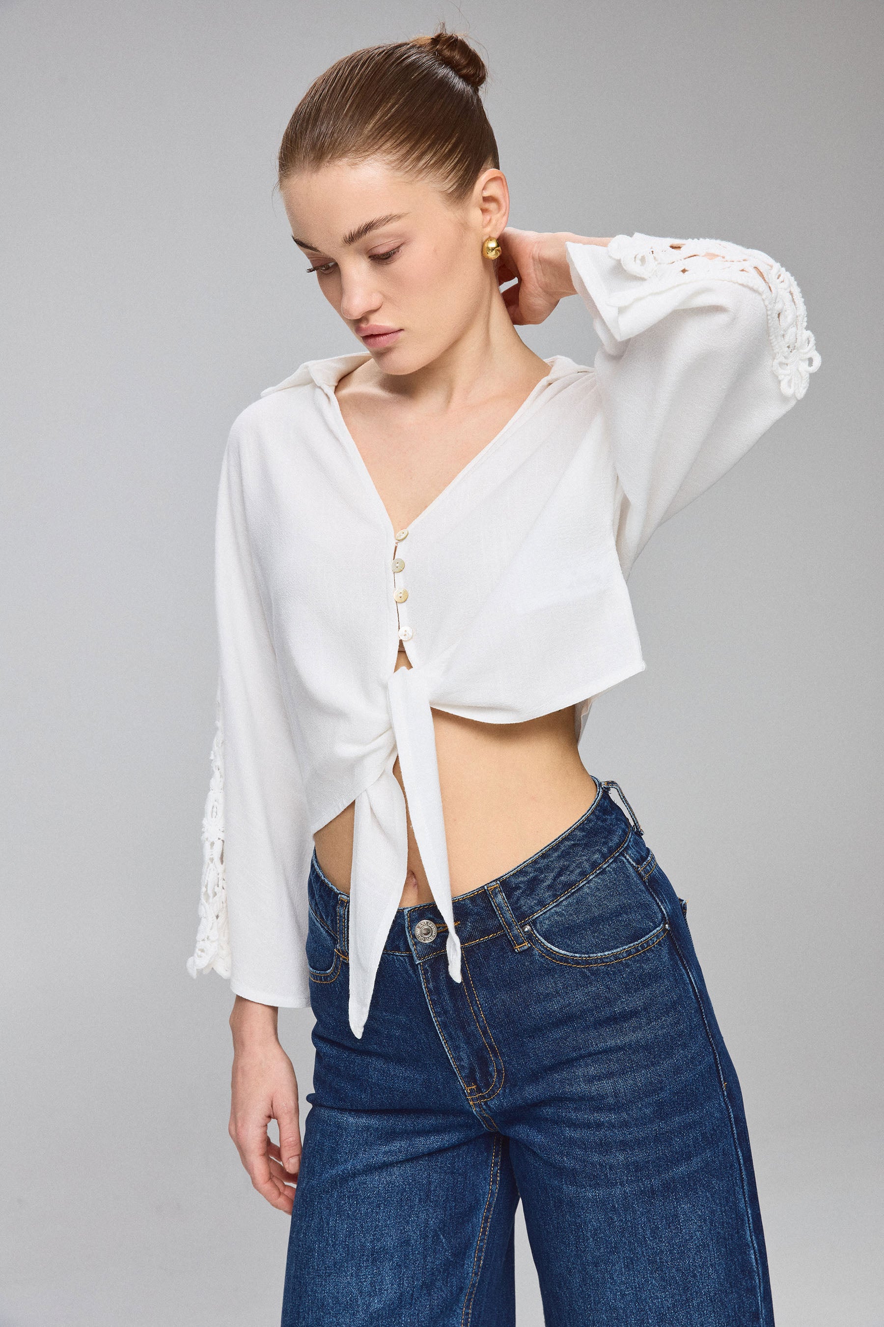 חולצת קשירה רקומה