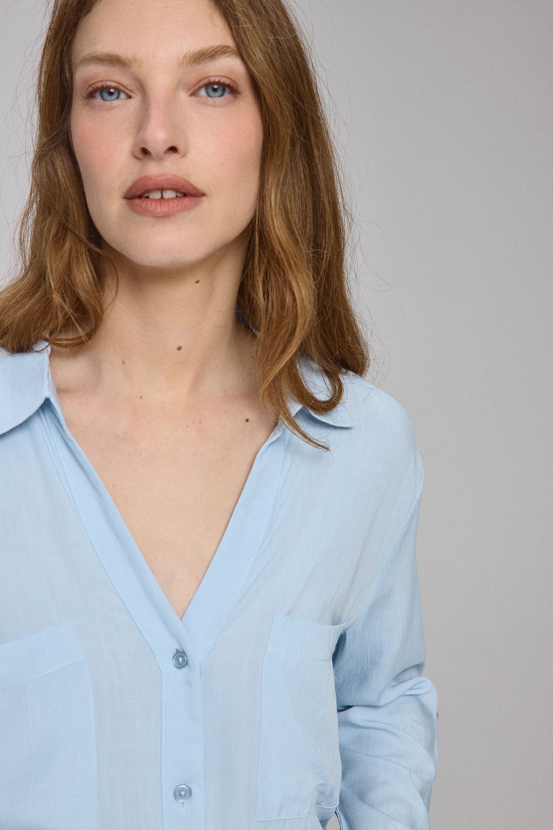 חולצה מכופתרת נטורל