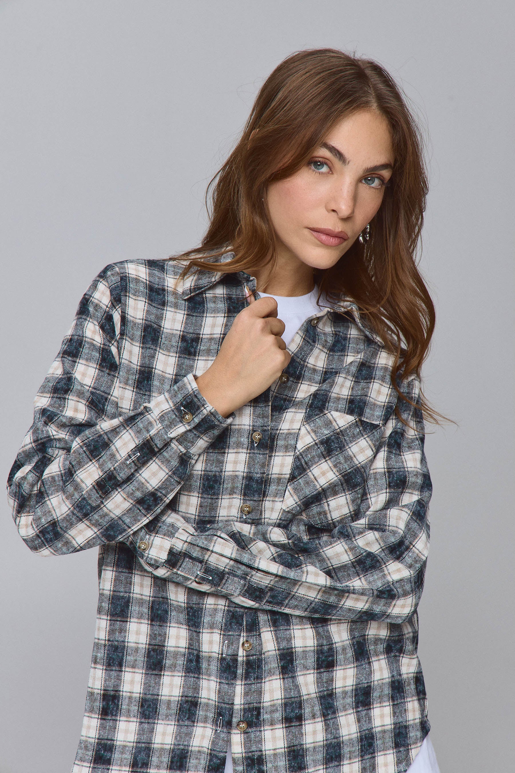 חולצה משובצת דיסטרוי