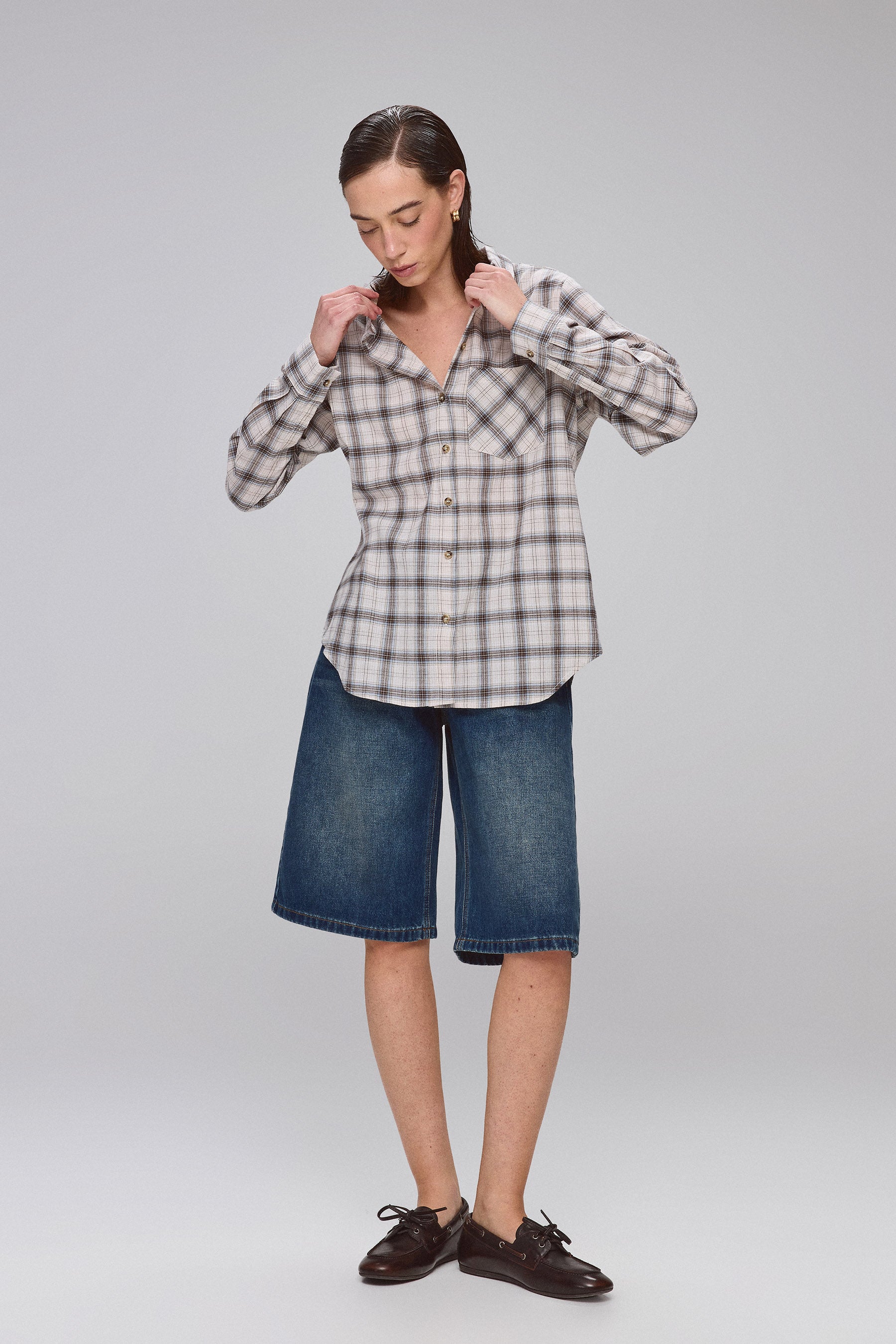 חולצה משובצת אור