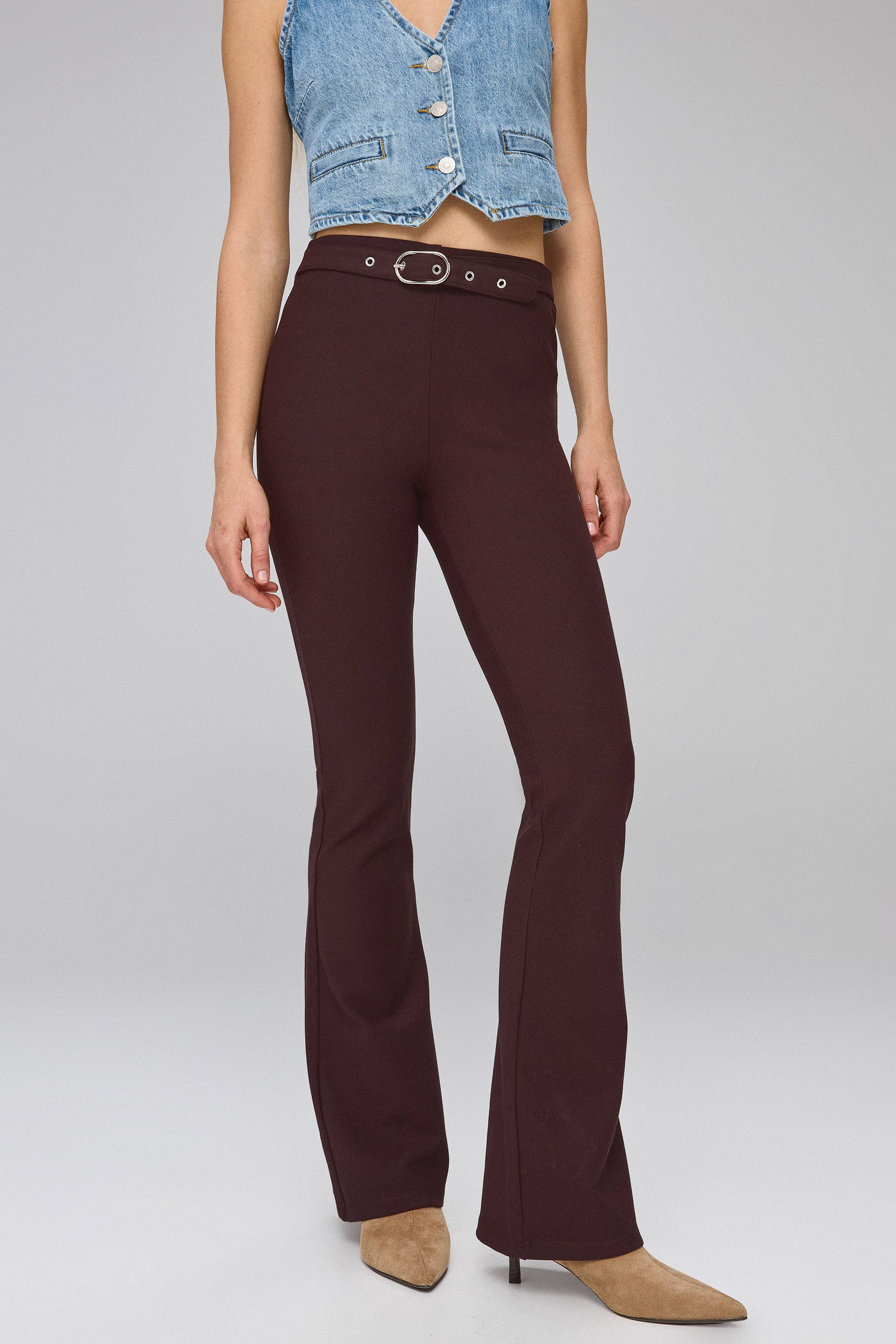 מכנס סריג עם חגורה