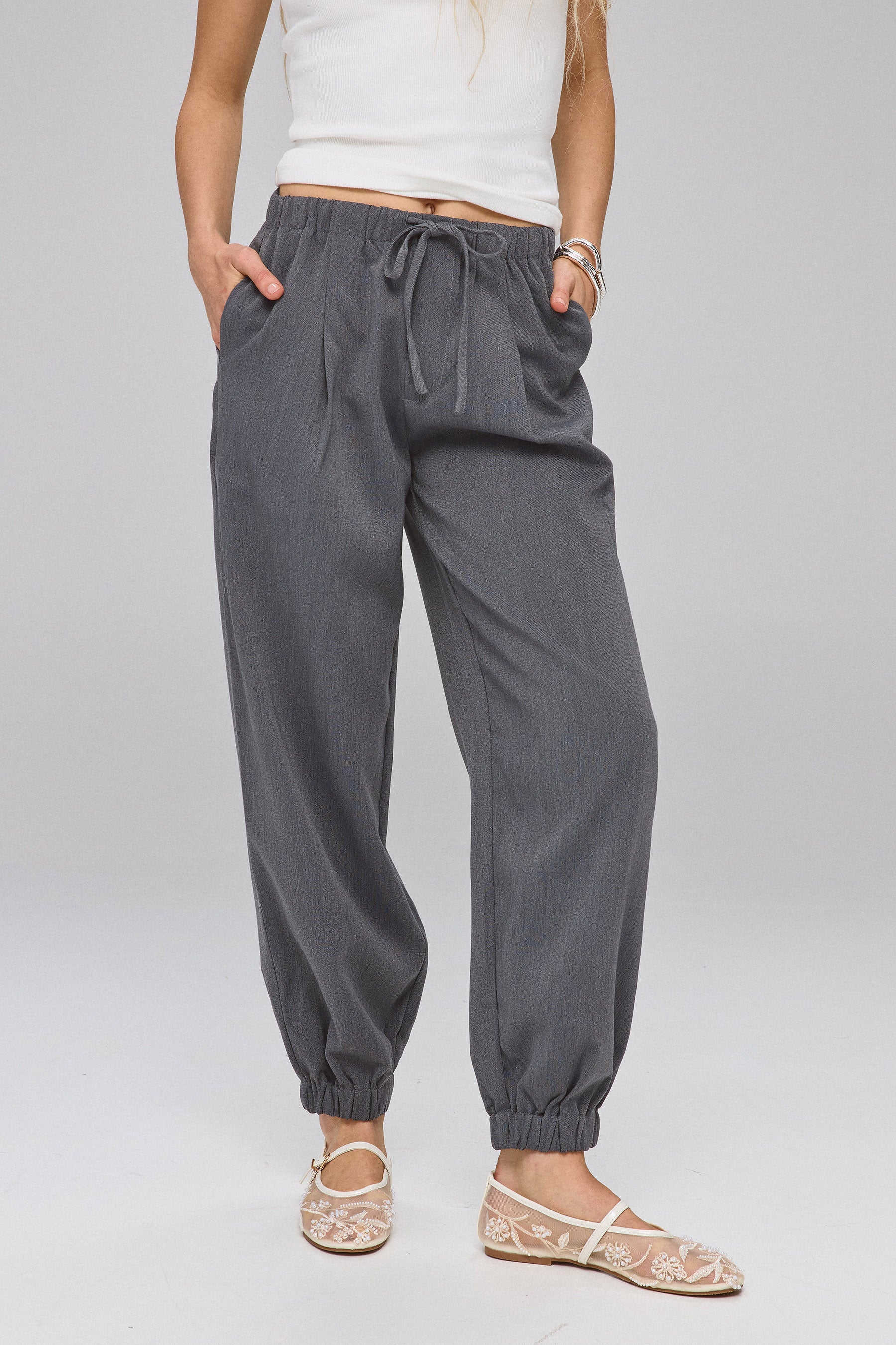 מכנסיים גומי במכפלת