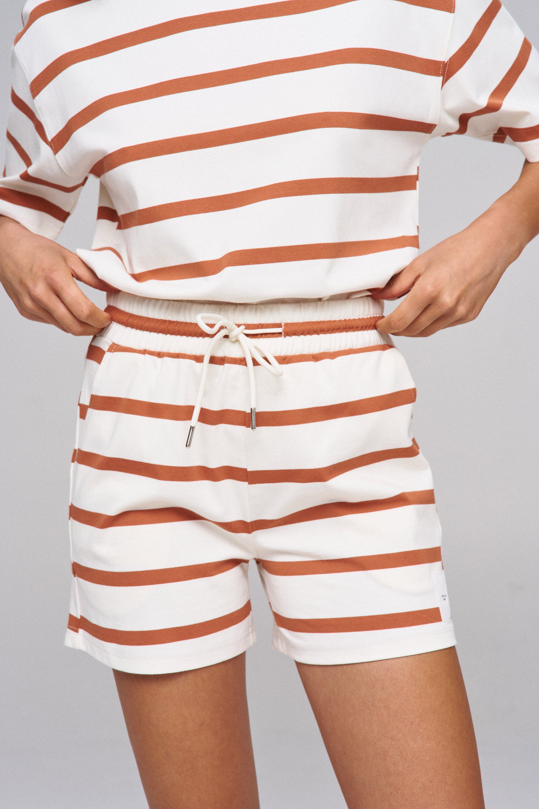 שורט פסים סט