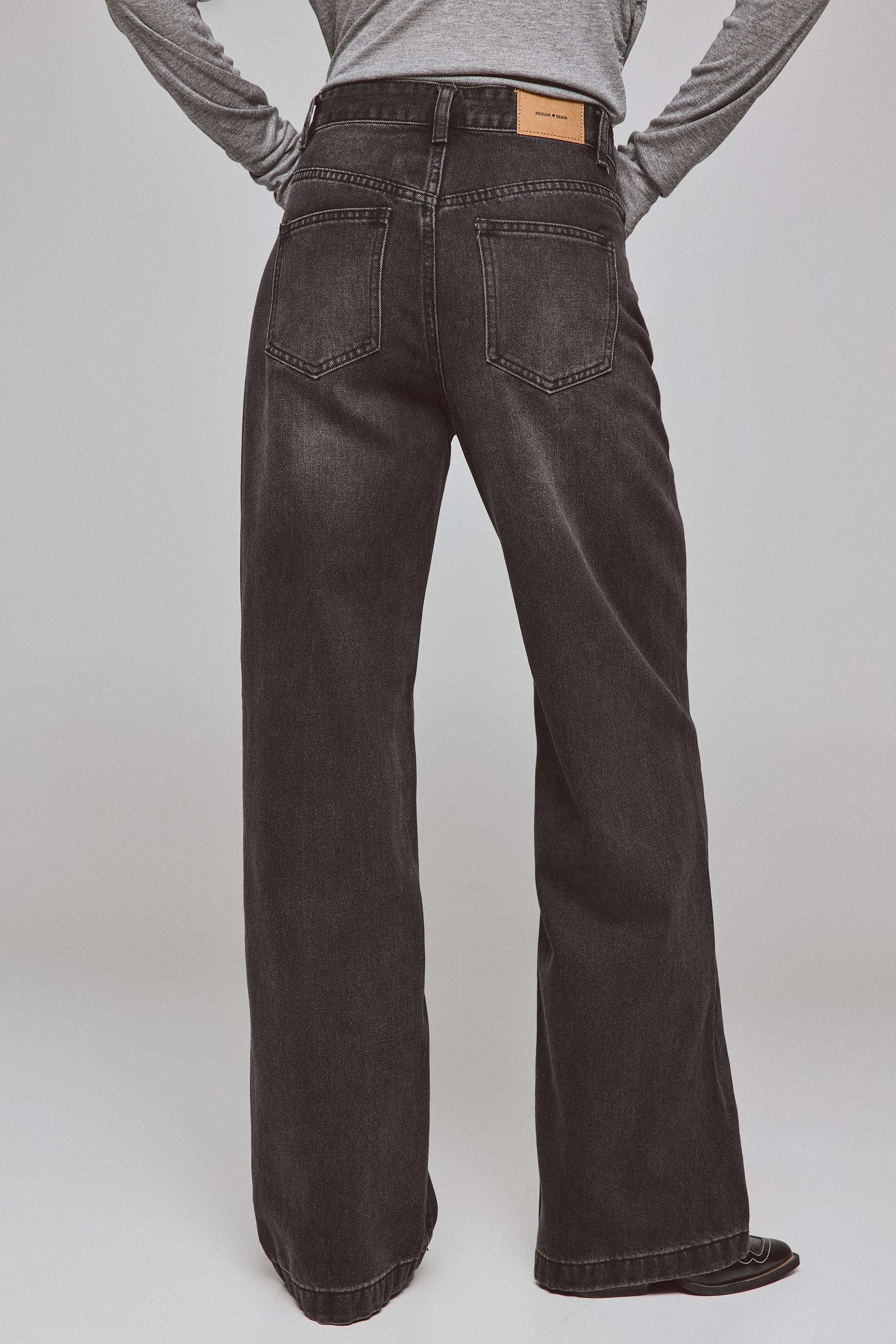 גינס קרוס רחב