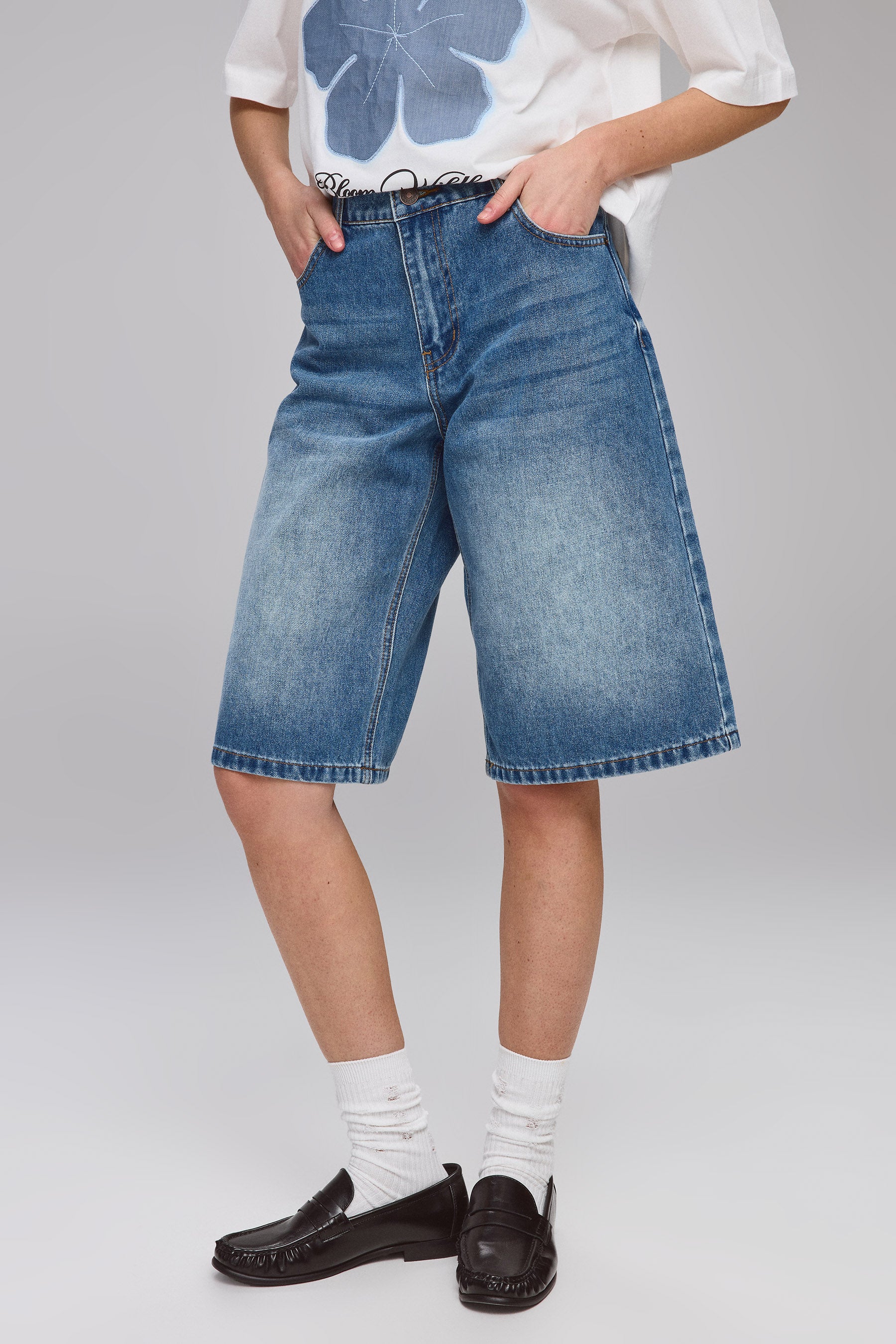 ברמודה ג'ינס לוס