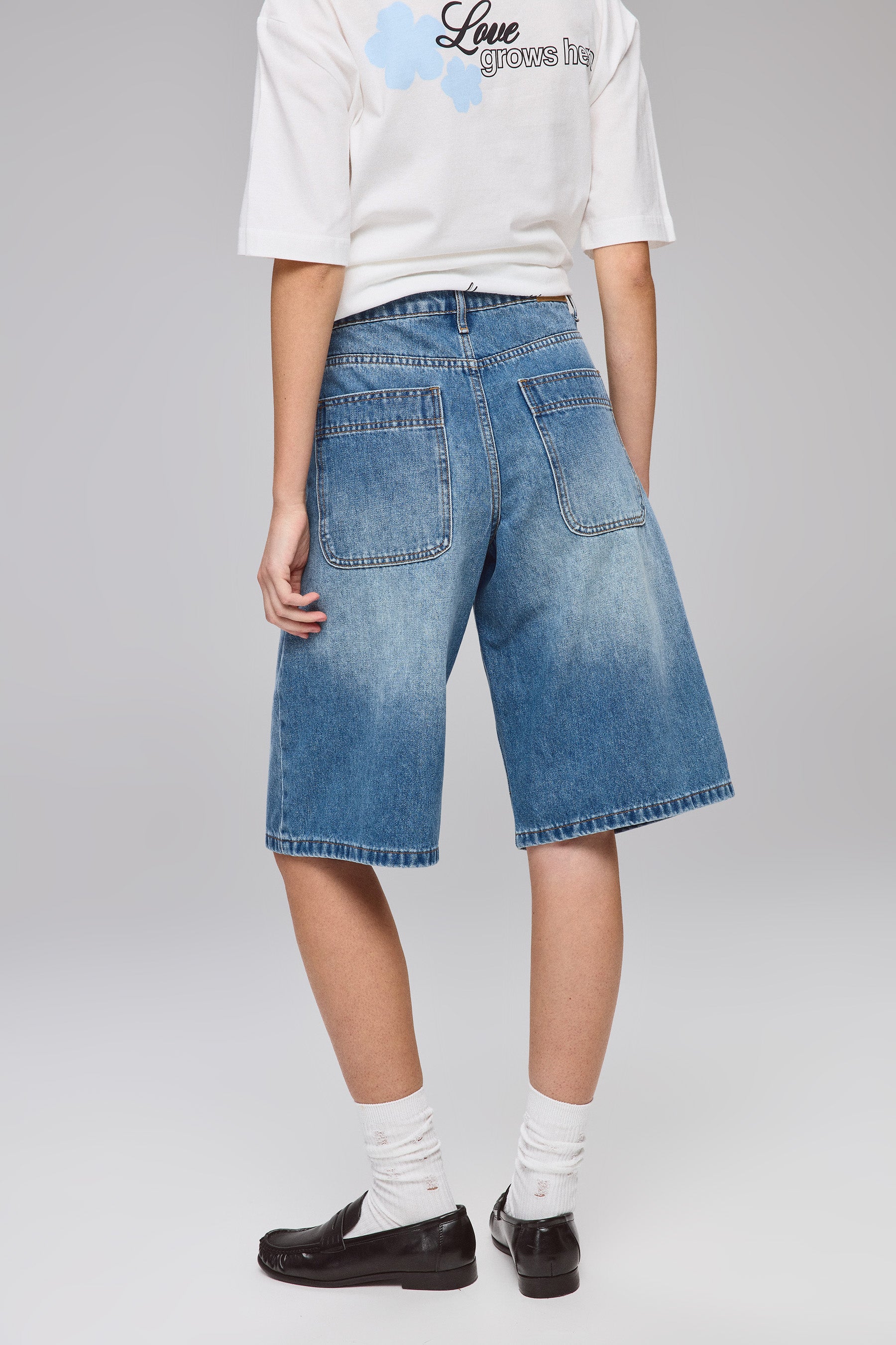 ברמודה ג'ינס לוס