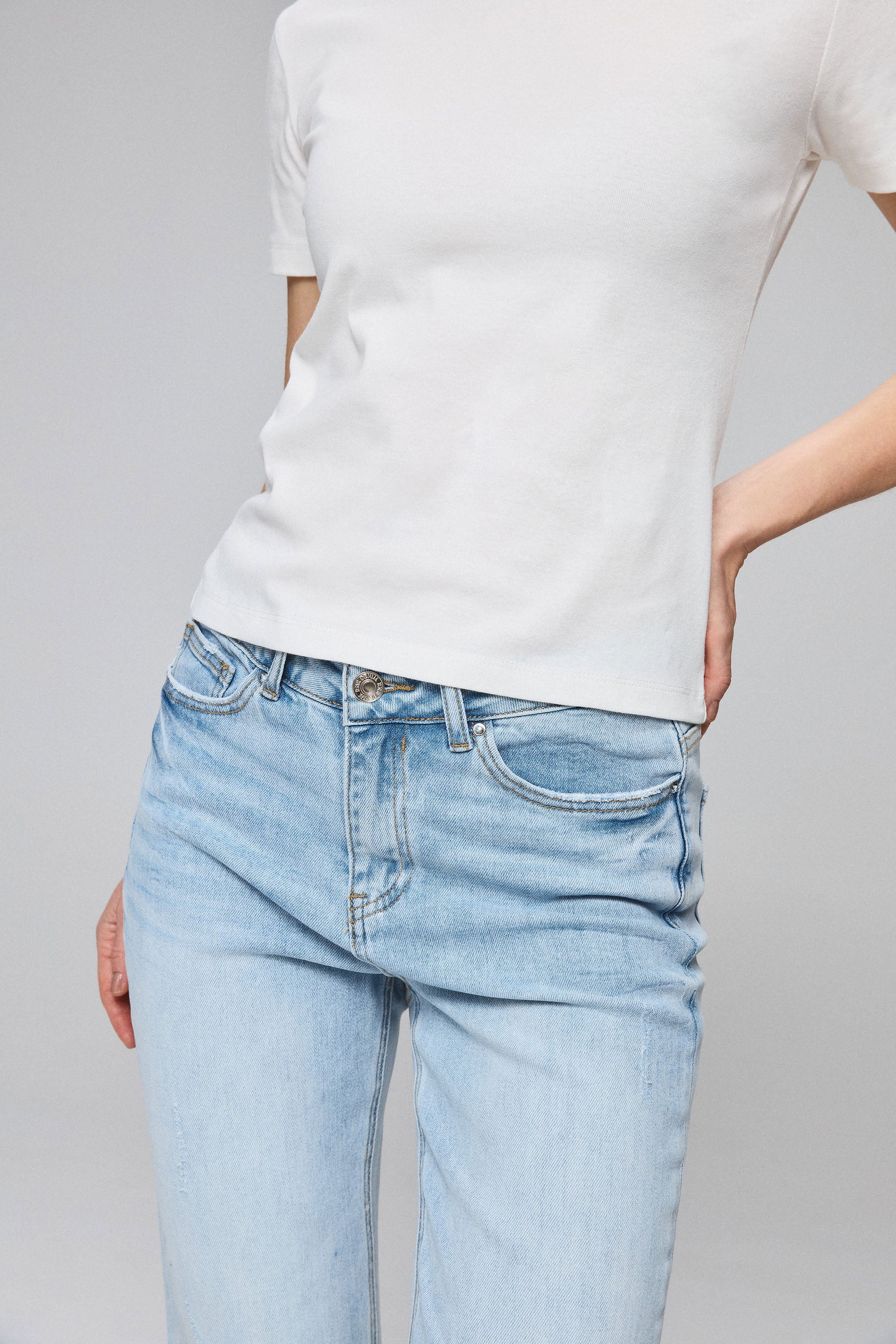 גינס בוי אלבי